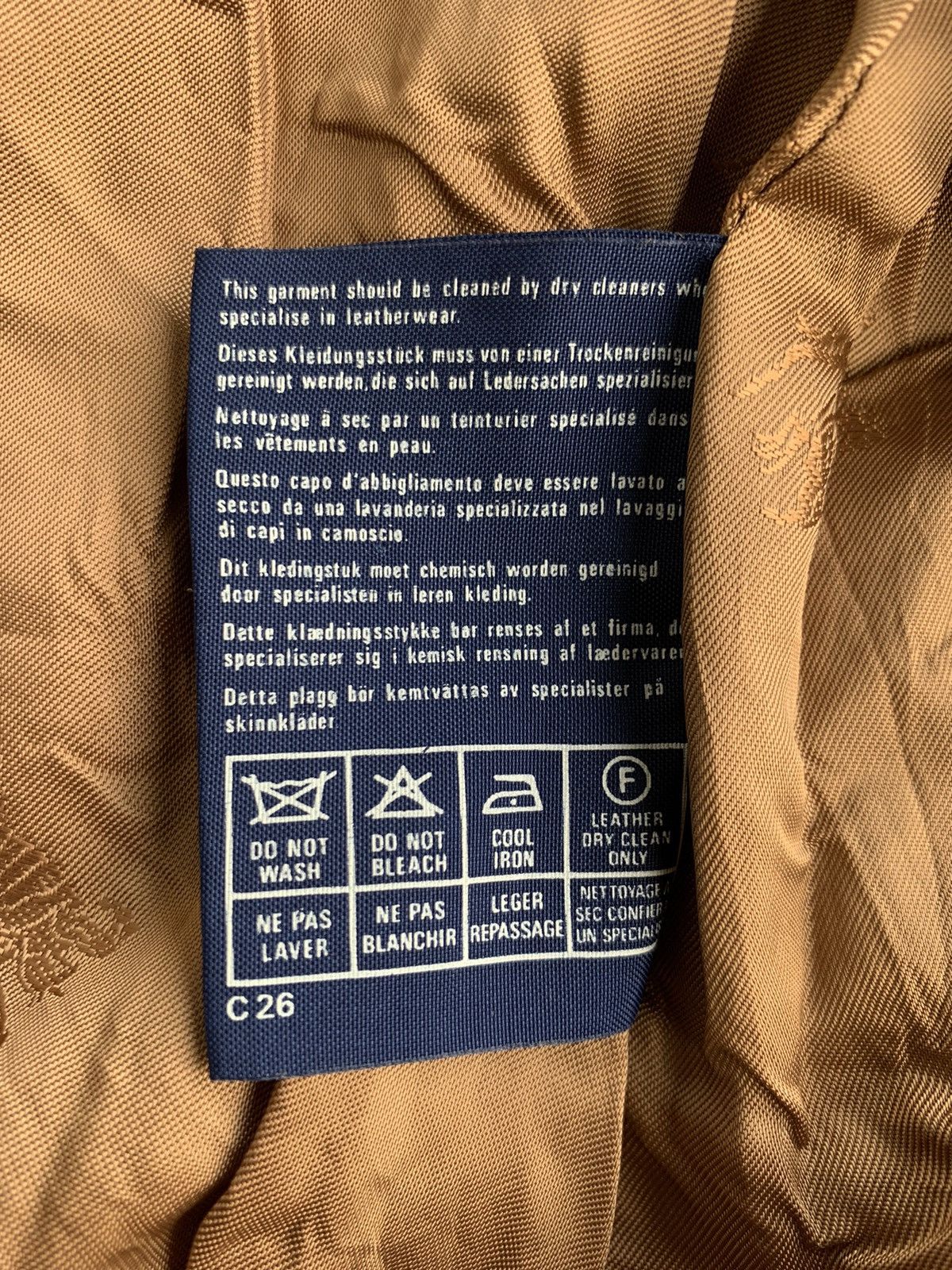 Burberry × Vintage Vintage Genuine Leather Jacket By Burberrys Size US M / EU 48-50 / 2 - 20 Thumbnail