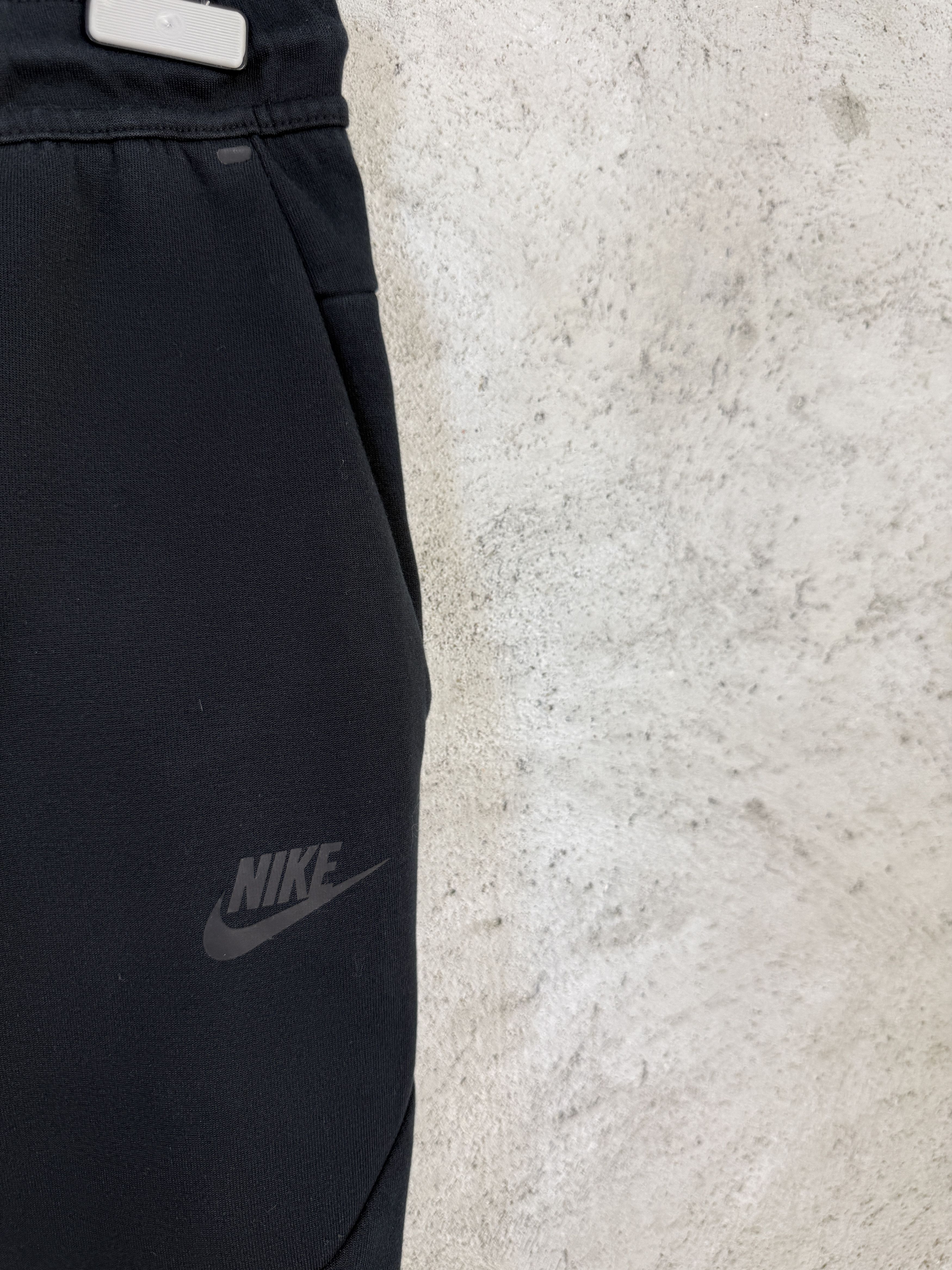 Nike Nike tech fleece sweatpants joggers drip drill trap Size US 32 / EU 48 - 2 Thumbnail
