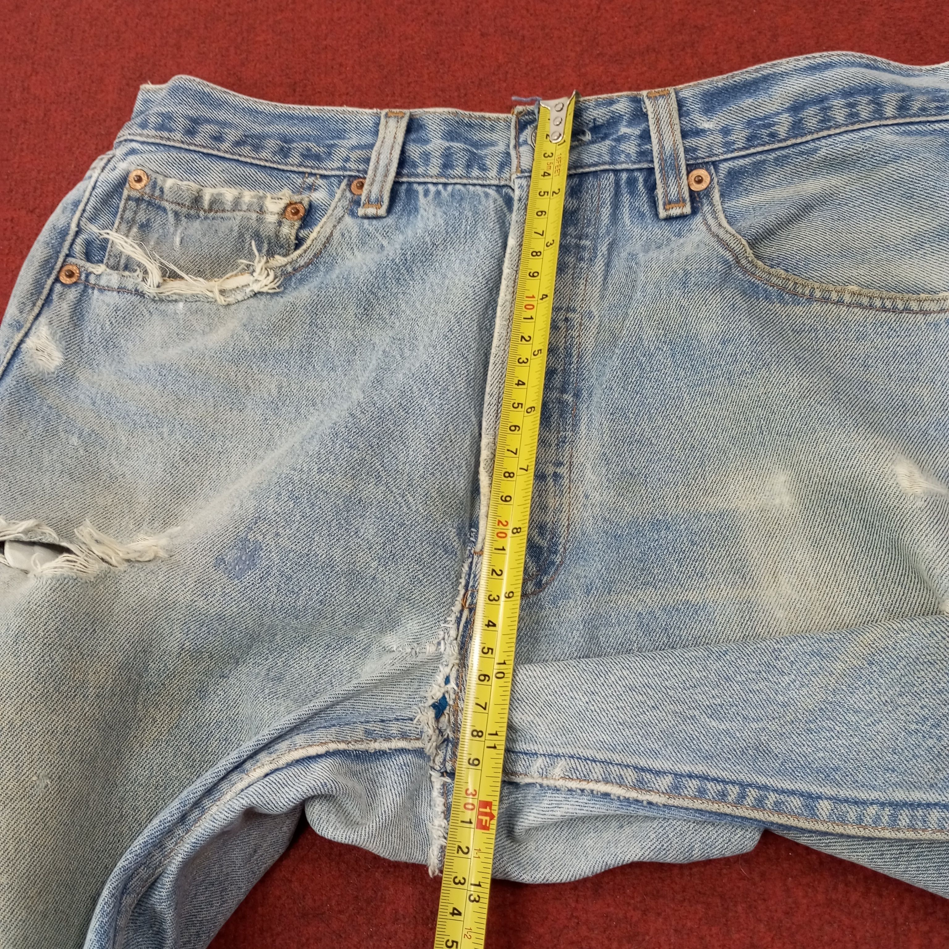 Levi's Levis Streetwear Style Distressed Jeans c252n18 Size US 31 - 8 Thumbnail