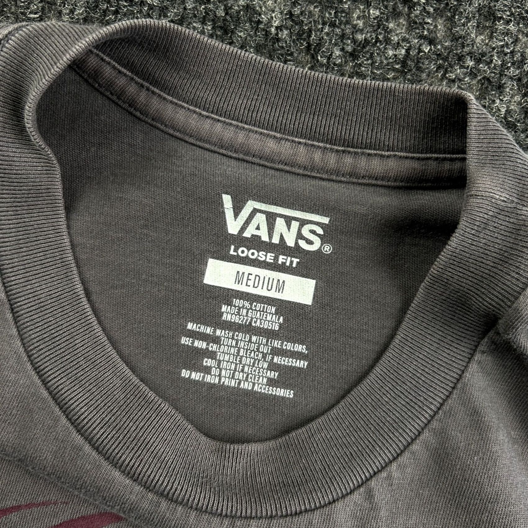 Vans VANS T Shirt Mens M Gray Short Sleeve Crew Neck Graphic Print 2020-2029 Blue? Size US M / EU 48-50 / 2 - 3 Thumbnail