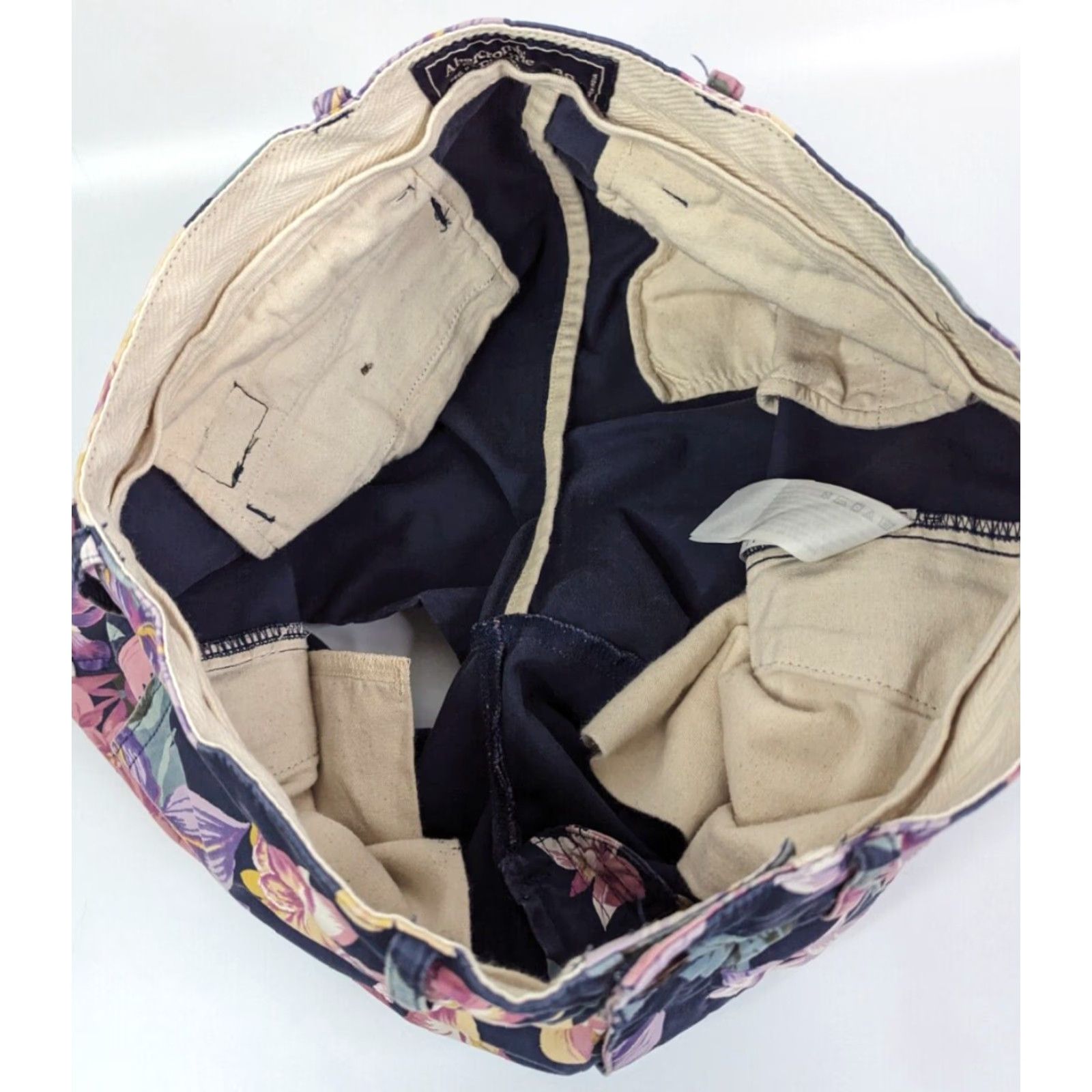 Abercrombie & Fitch Abercrombie & Fitch Shorts Navy Blue Floral Hawaiian 30 Men's Cotton Chino Casual Button Flat Raw Hem 4' Stretch Regular Vintage No Size US 30 / EU 46 - 6 Thumbnail