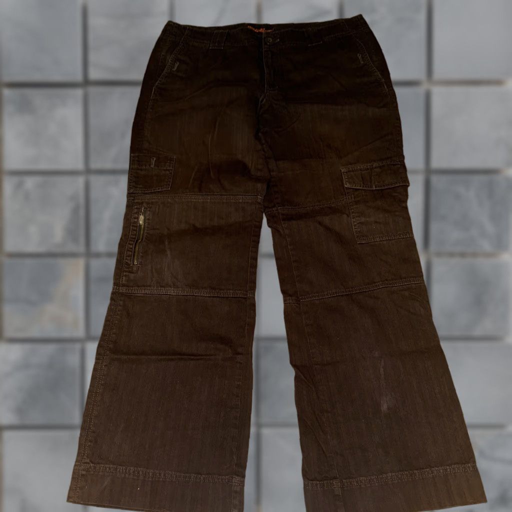 Eddie Bauer Eddie Bauer Cargo Pants Brown 35x32 Regular Men Cargo Pants Brown 35x32 Regular Mens Size US 35 - 1 Thumbnail