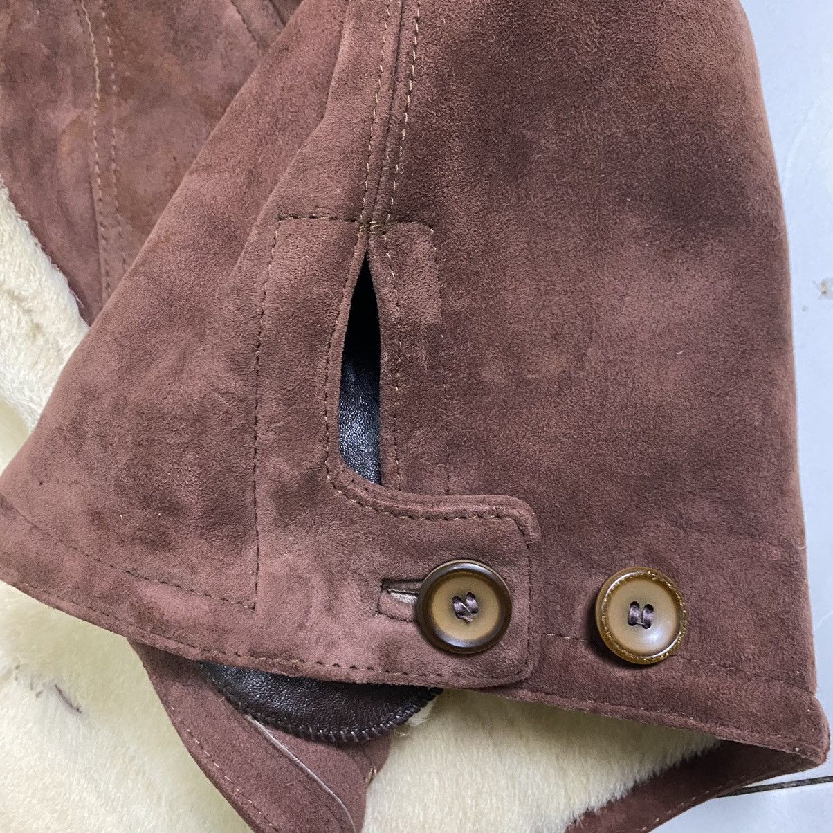 Handmade Massini Fur Faux double breasted cropped leather jacket Size US M / EU 48-50 / 2 - 13 Thumbnail