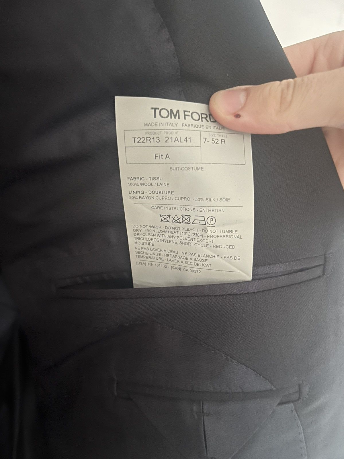 Tom Ford Tom Ford Black suit wool Fit A size 52 w36 Size 42R - 5 Thumbnail