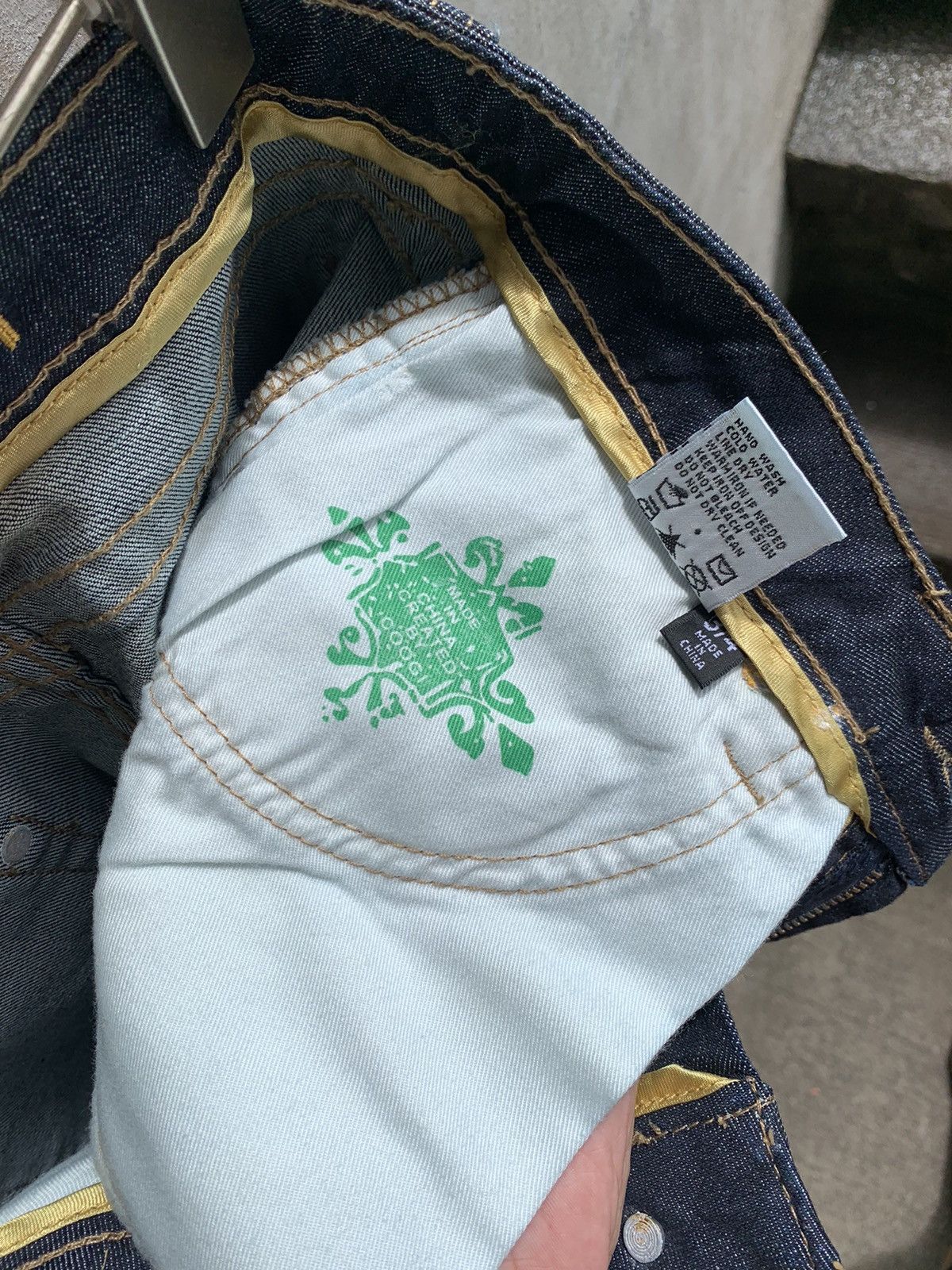 Coogi Rhinestone Logo Denim Jeans Size 27" / US 4 / IT 40 - 9 Thumbnail