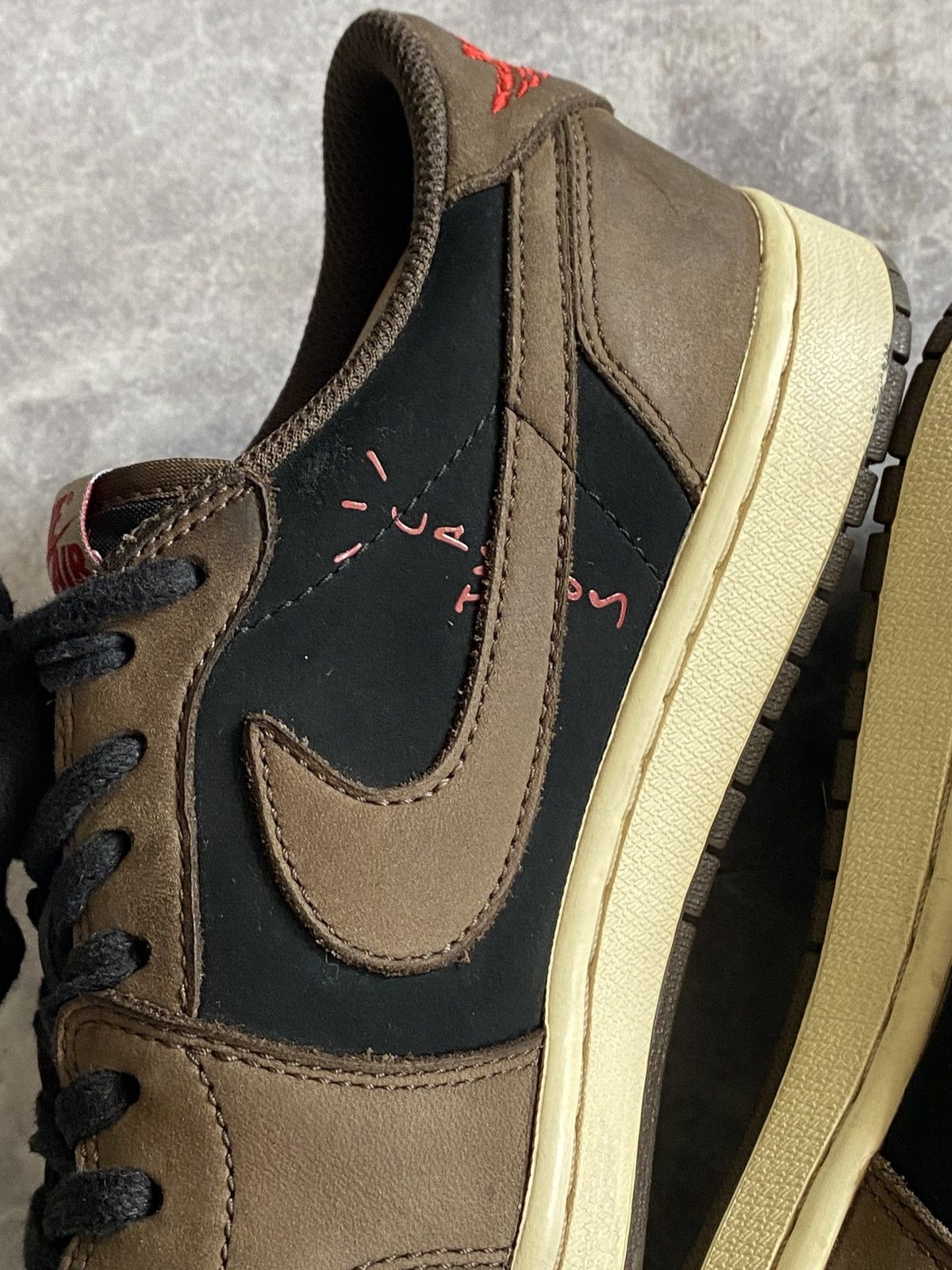 Nike × Travis Scott Nike Air Jordan 1 Low x Travis Scott “Mocha” shoes US9.5 Size US 9.5 / EU 42-43 - 8 Thumbnail