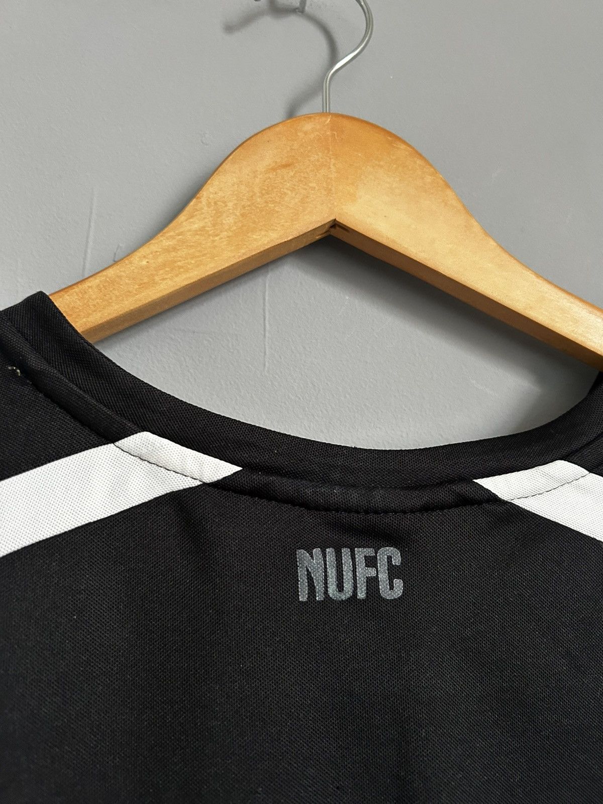 Puma × Vintage Puma Newcastle United 2014-15 Home Jersey Size US M / EU 48-50 / 2 - 10 Thumbnail