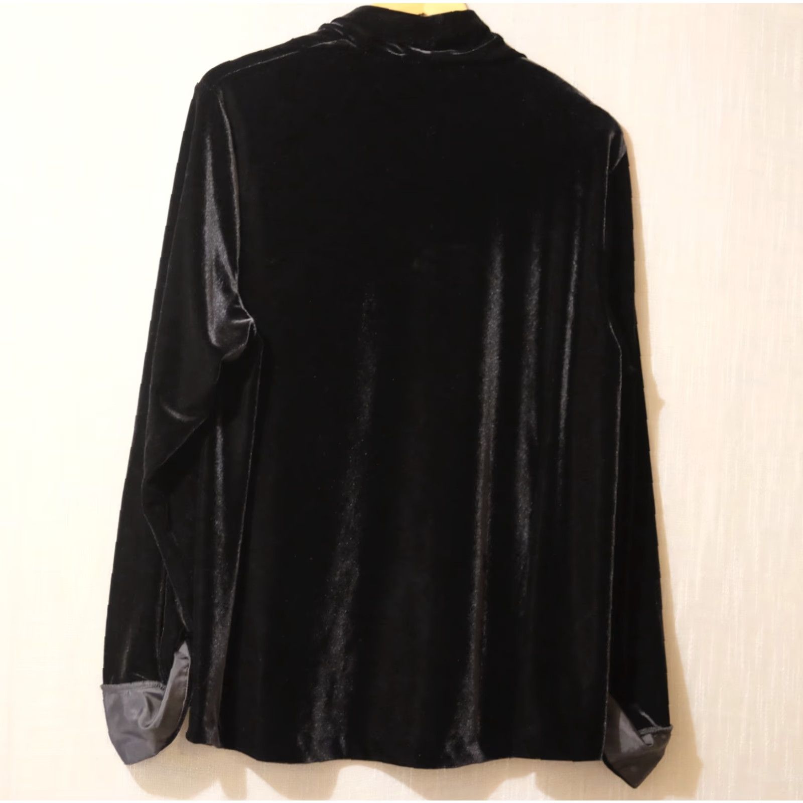 Vintage VINTAGE Fashion Bug Velvet Velour Open Front Cardigan Shawl Collar 18/20W Womens Cardigan Black Velvet 18/20W Holiday Formal Evening Wear Mens? Size XXL / US 16-18 / IT 52-54 - 4 Thumbnail