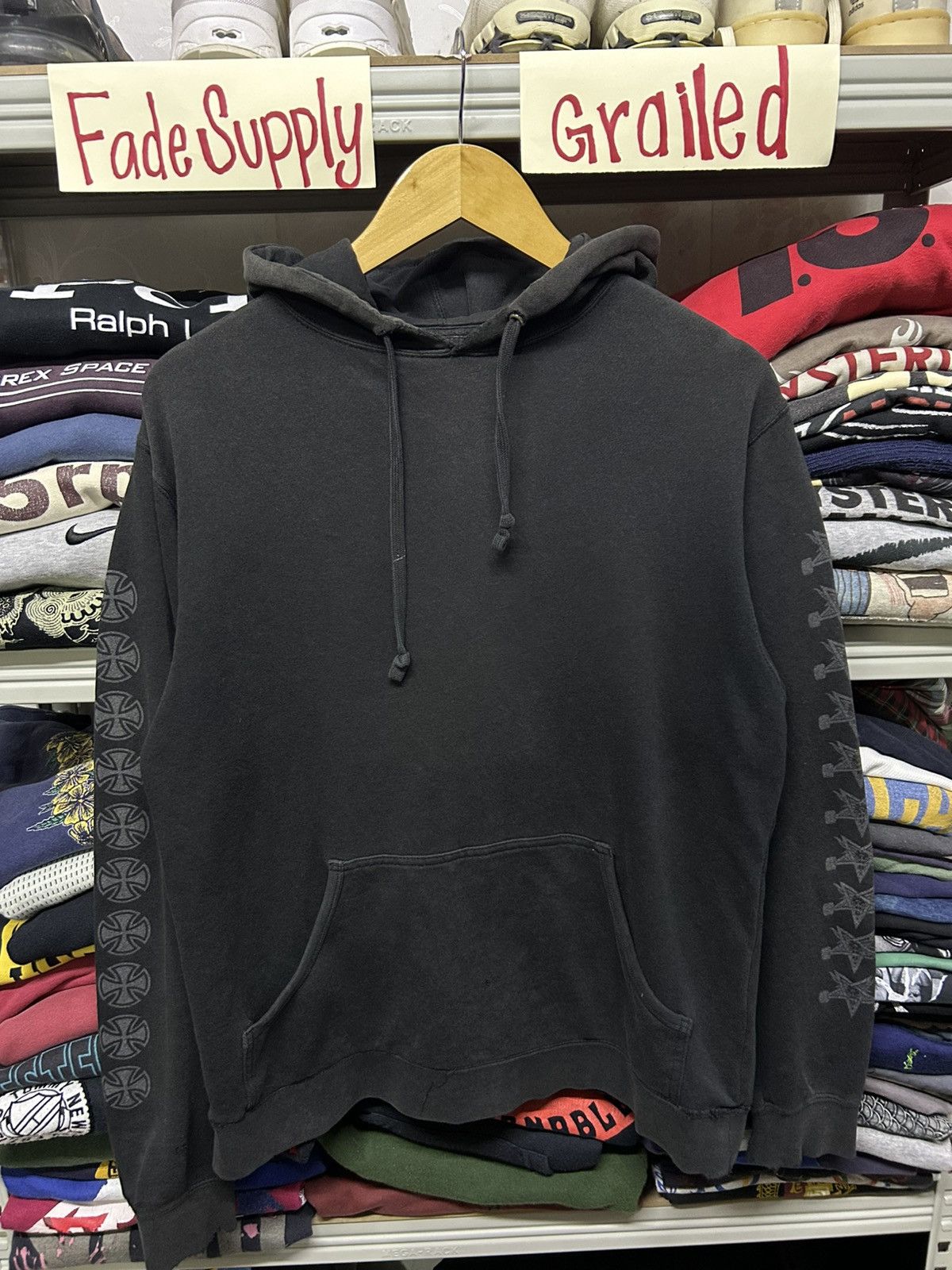 Independent Truck Co. Vintage thrashed independent truck hoodie Size US M / EU 48-50 / 2 - 2 Thumbnail