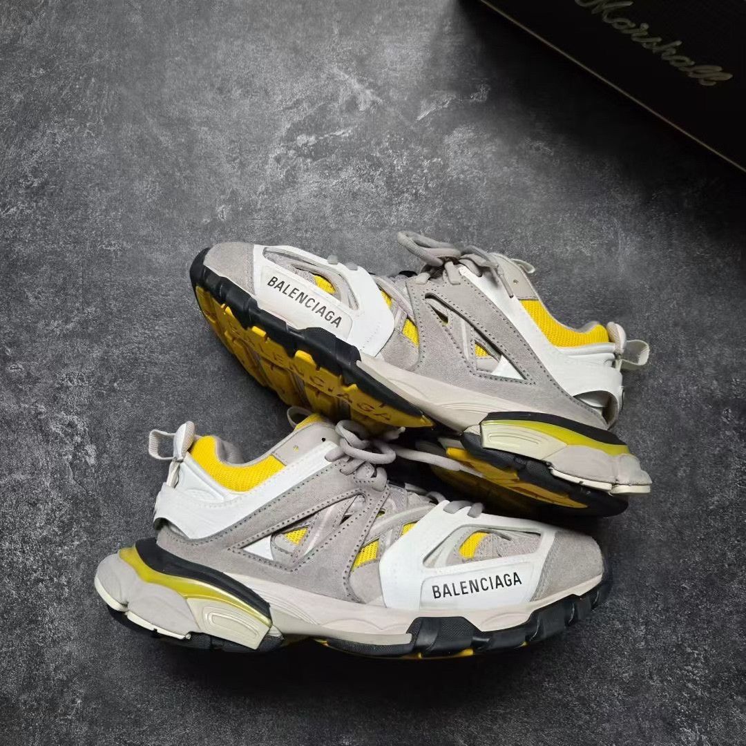 Balenciaga Balenciaga Distressed Multi Lowtop Sneakers 39 Men Size US 6.5 / EU 39-40 - 1 Thumbnail