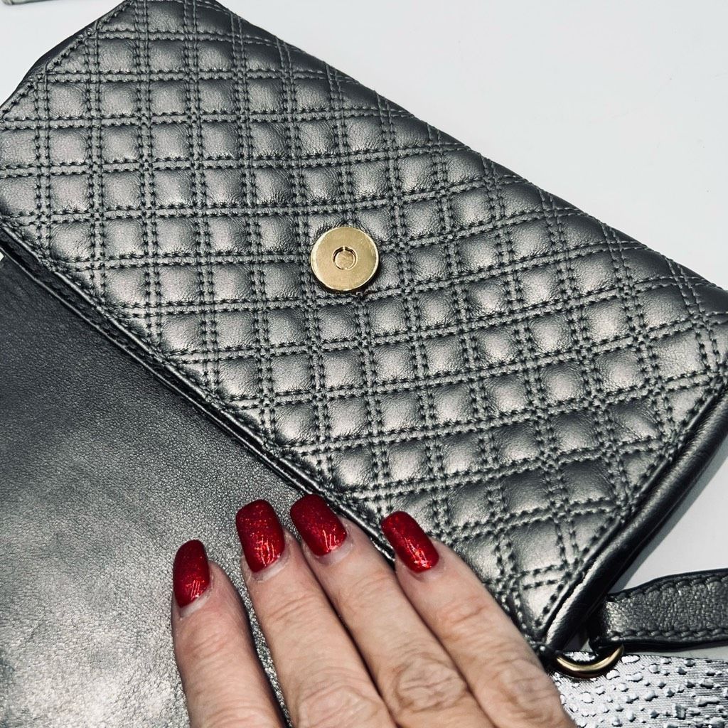 Marc Jacobs Marc Jacobs Made in Italy Metallic Quilted Leather Faux Lock Size ONE SIZE - 12 Thumbnail