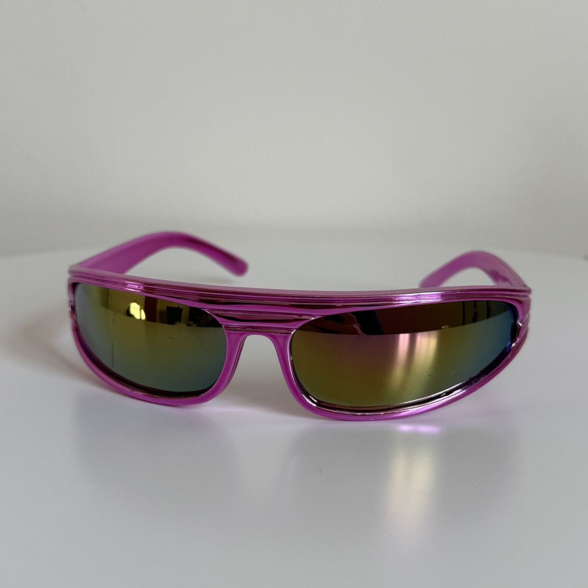 Vintage Y2K Shield Sunglasses Wrap Around Mirror Lens Futuristic Size ONE SIZE - 1 Thumbnail
