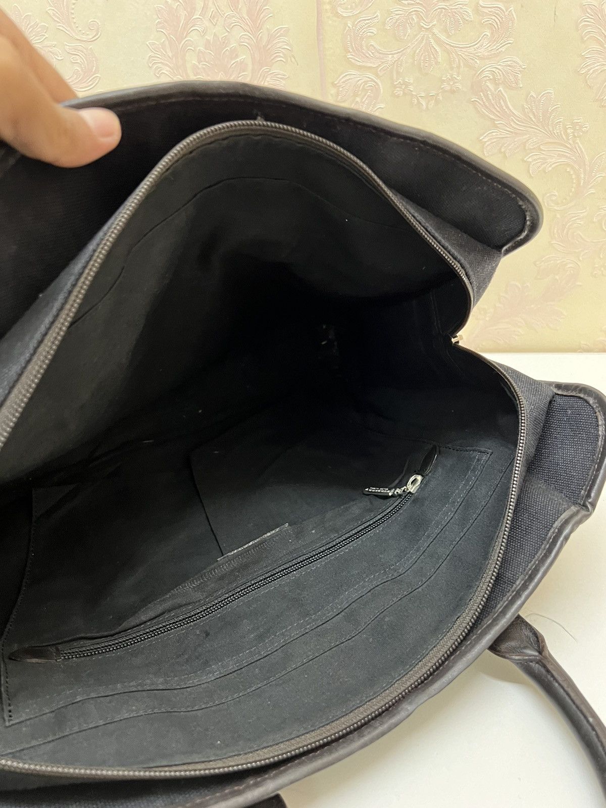 Burberry Vintage Burberry Black Label Office Handle Bag Size ONE SIZE - 12 Thumbnail
