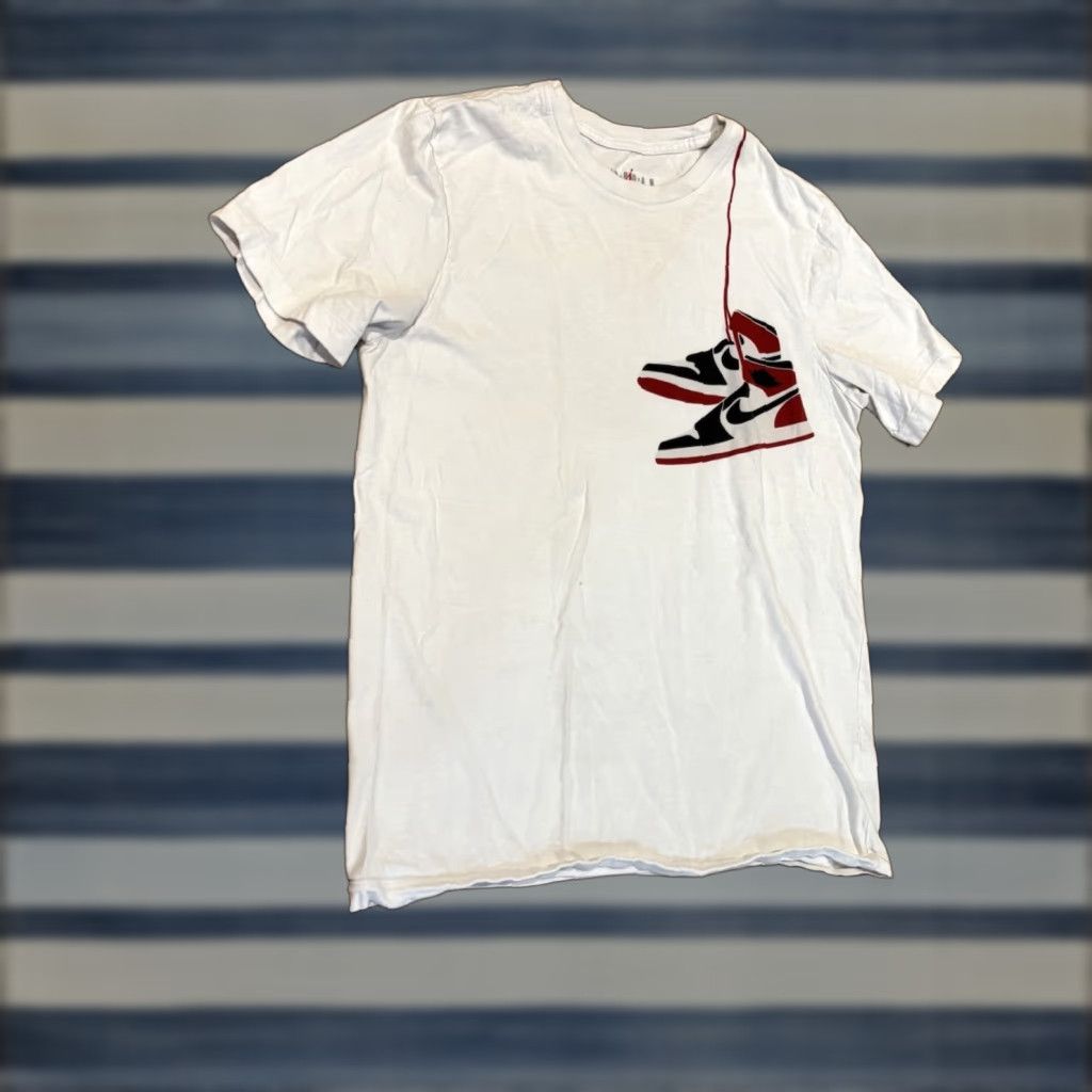 Nike Nike Michael Air Jordan AJ1 Shoe Sneakers White Tee T-shirt Men’s Size Medium Size US M / EU 48-50 / 2 - 1 Thumbnail
