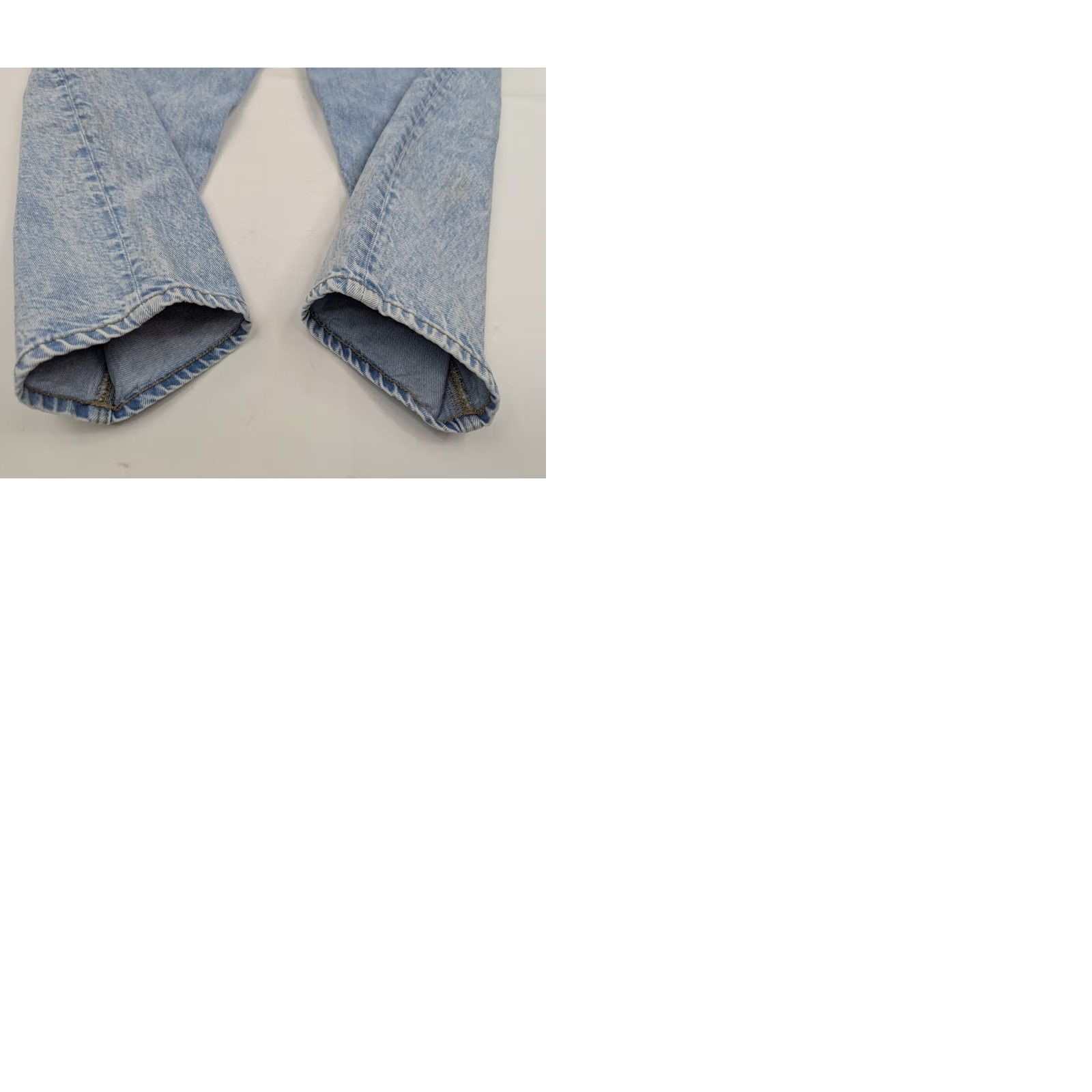 American Eagle Outfitters American Eagle Outfitters Mom Jeans Women 12 Short 32x25 Light Wash Denim Soft Stretch Slimming 90s Theme Mens Women Boys Girls Size 34" / US 12 / IT 48 - 9 Thumbnail