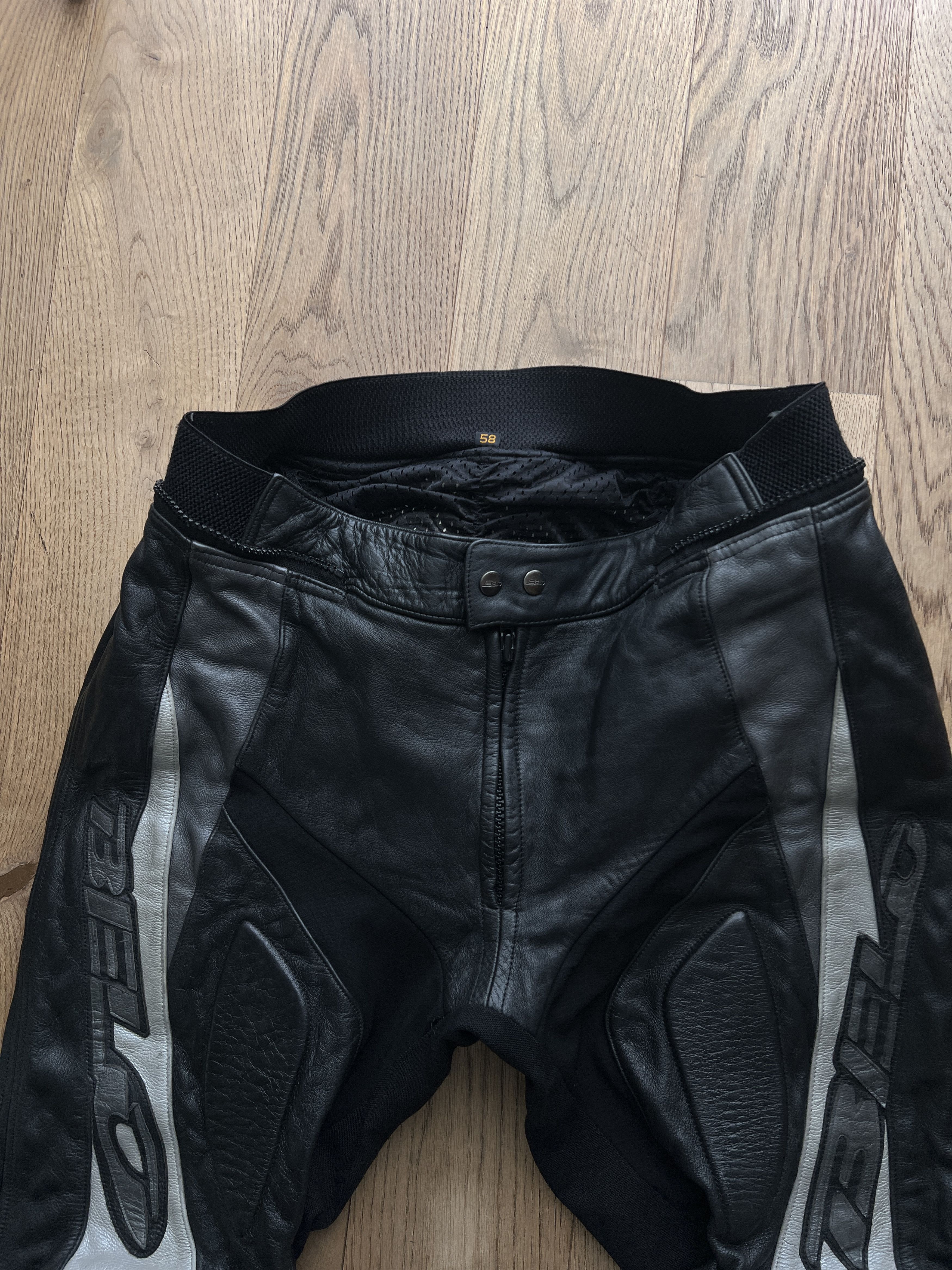 If Six Was Nine Racing leather vintage pants biker avant garde 2000s opium Size US 36 / EU 52 - 22 Thumbnail