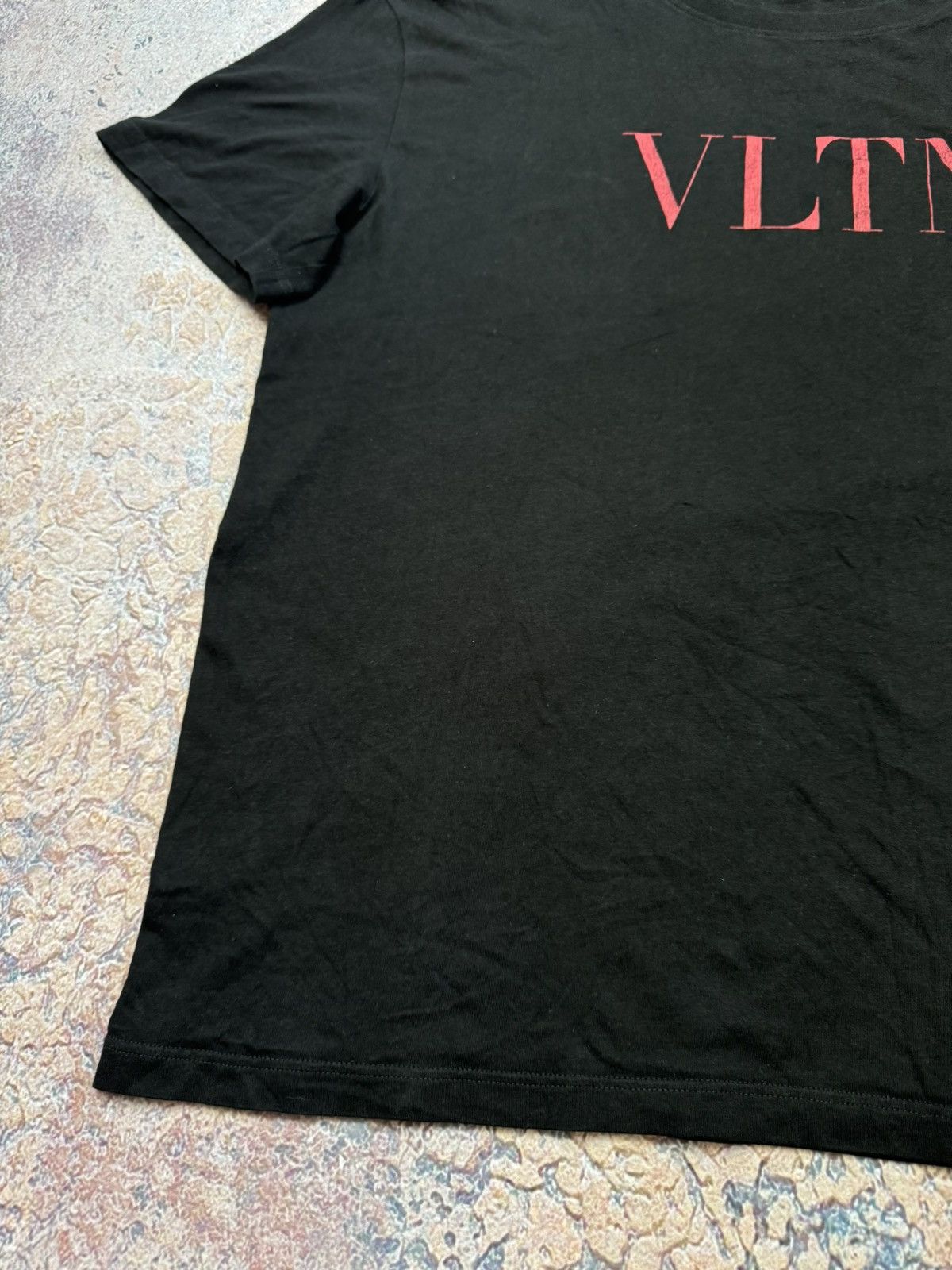 Valentino × Vintage Valentino Logo Tee Size US XL / EU 56 / 4 - 3 Thumbnail