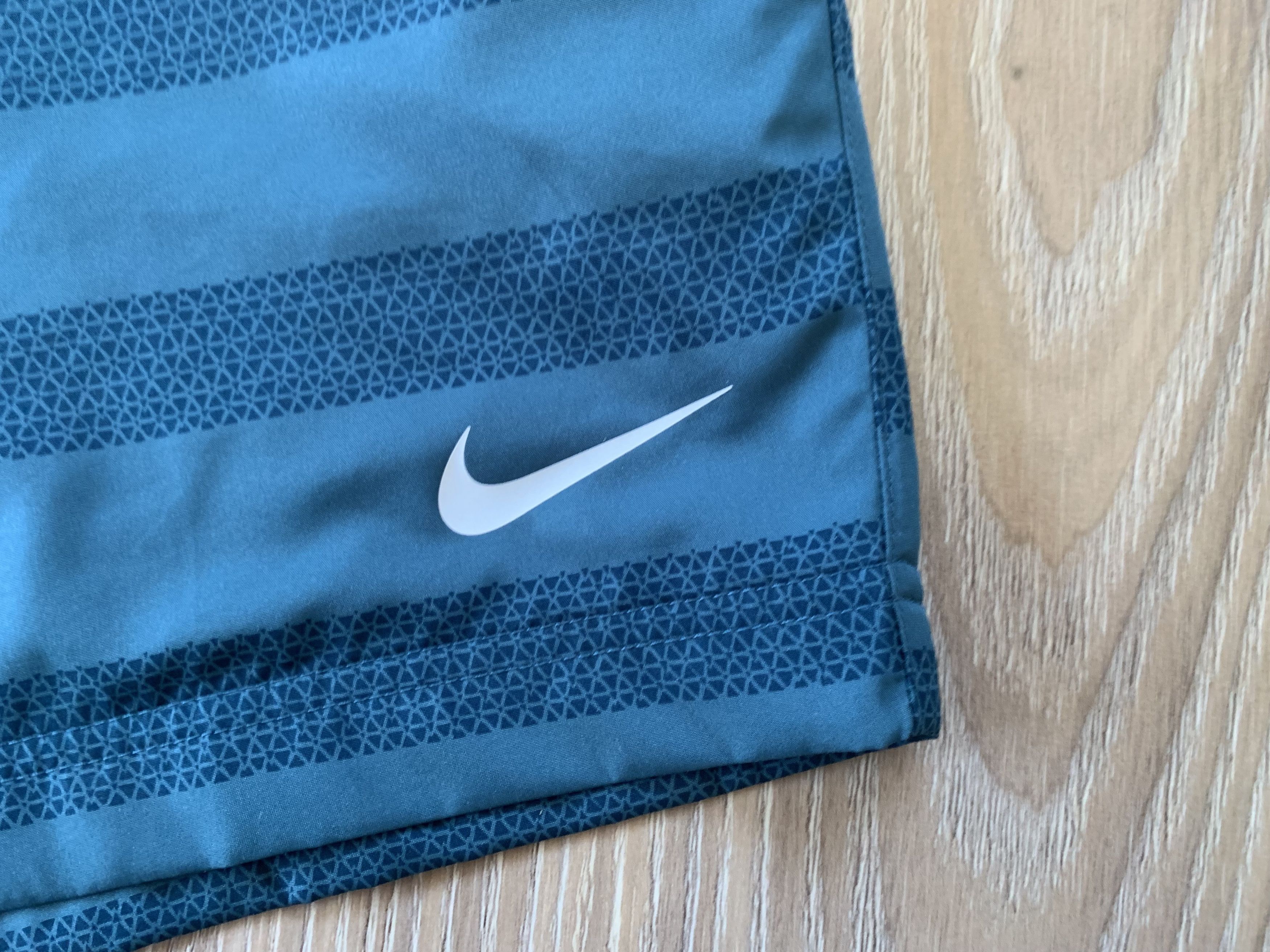 Nike Nike Mens Stripe Beach Swim Shorts Size US 30 / EU 46 - 5 Thumbnail