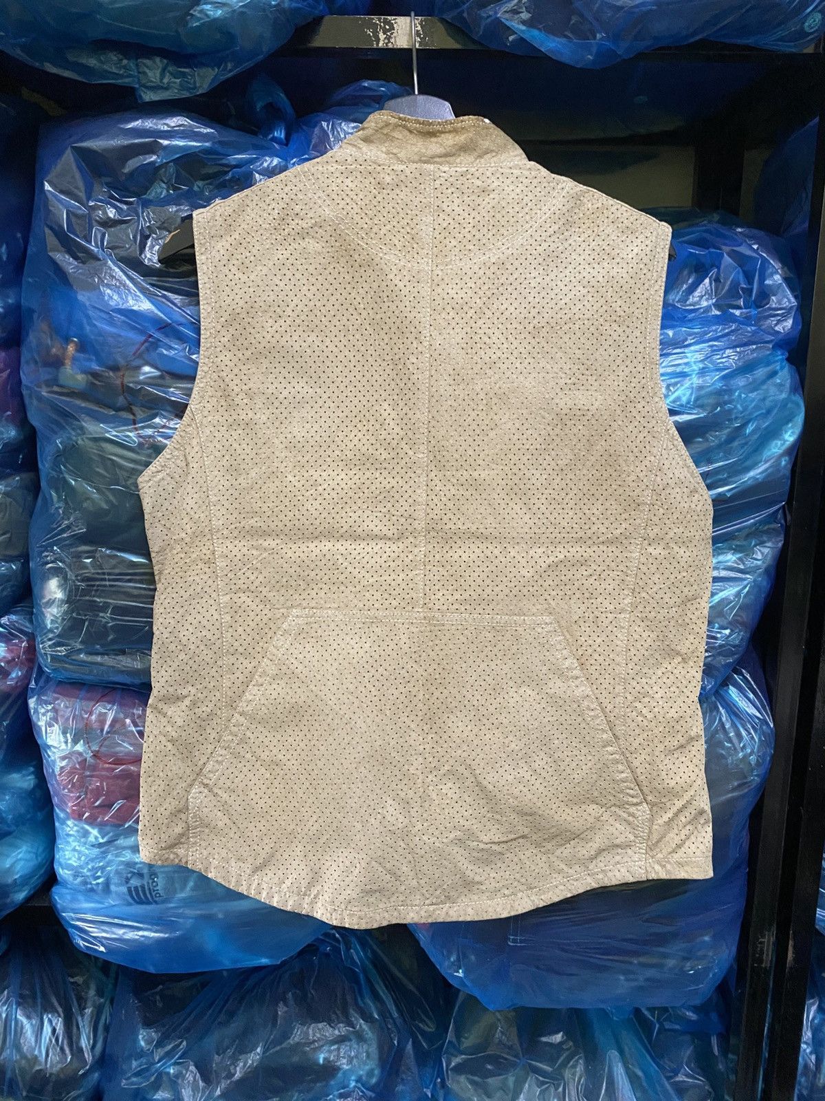 Japanese Brand Vintage W.L.C Beige Suede Perforated Utility Vest – Japanese Size US L / EU 52-54 / 3 - 12 Thumbnail