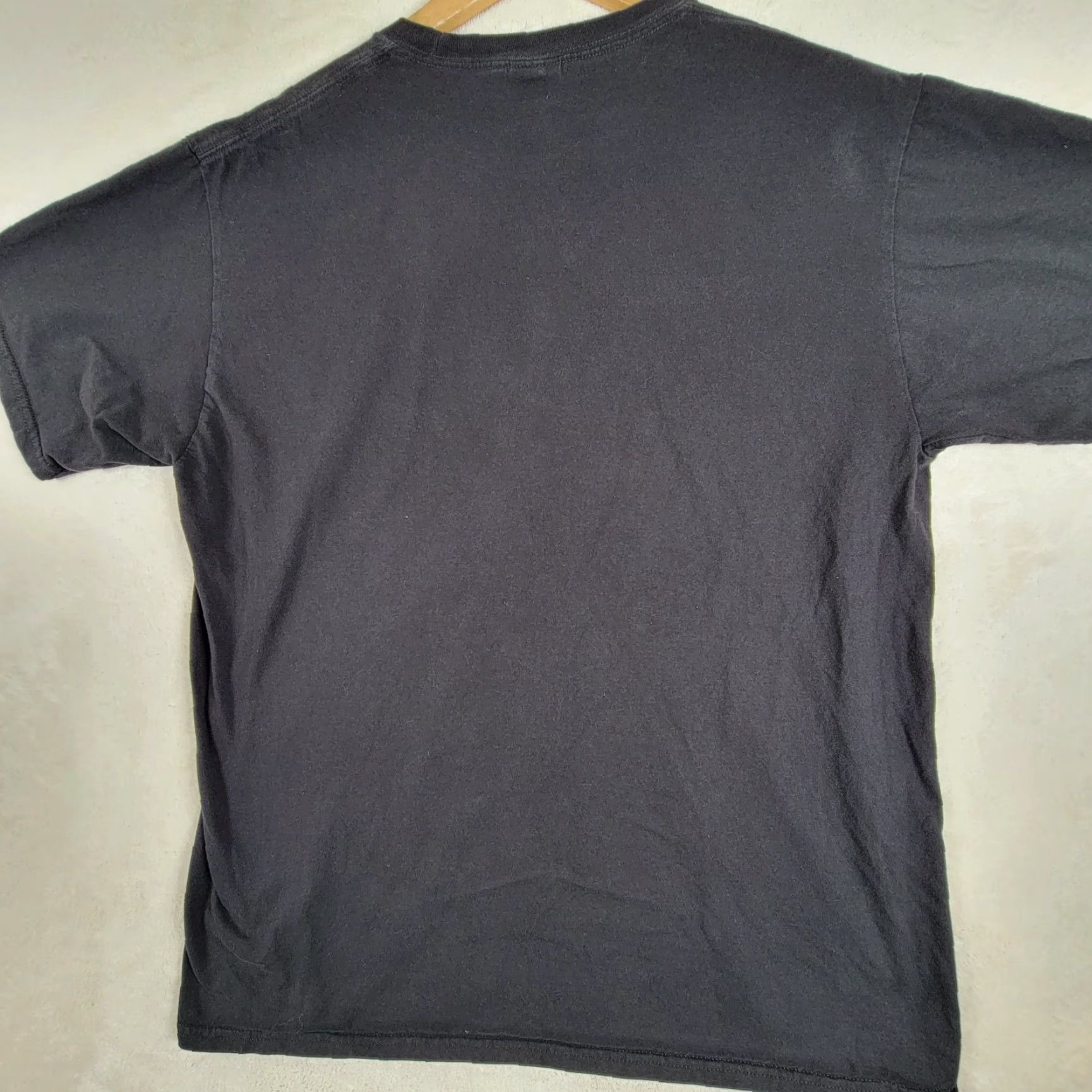 Vintage VINTAGE Iron Maiden t shirt 2010 Size US L / EU 52-54 / 3 - 3 Thumbnail