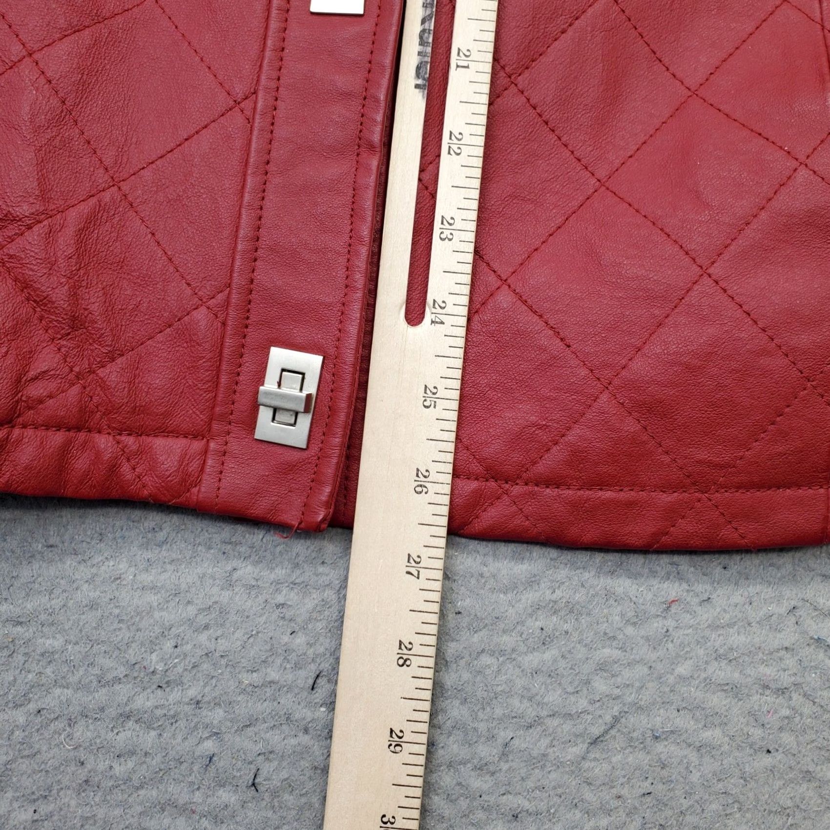 Vintage Dialogue Leather Jacket Women Large Red Diamond Stitch Collared Turn Lock Button Jacket Size L / US 10 / IT 46 - 5 Thumbnail