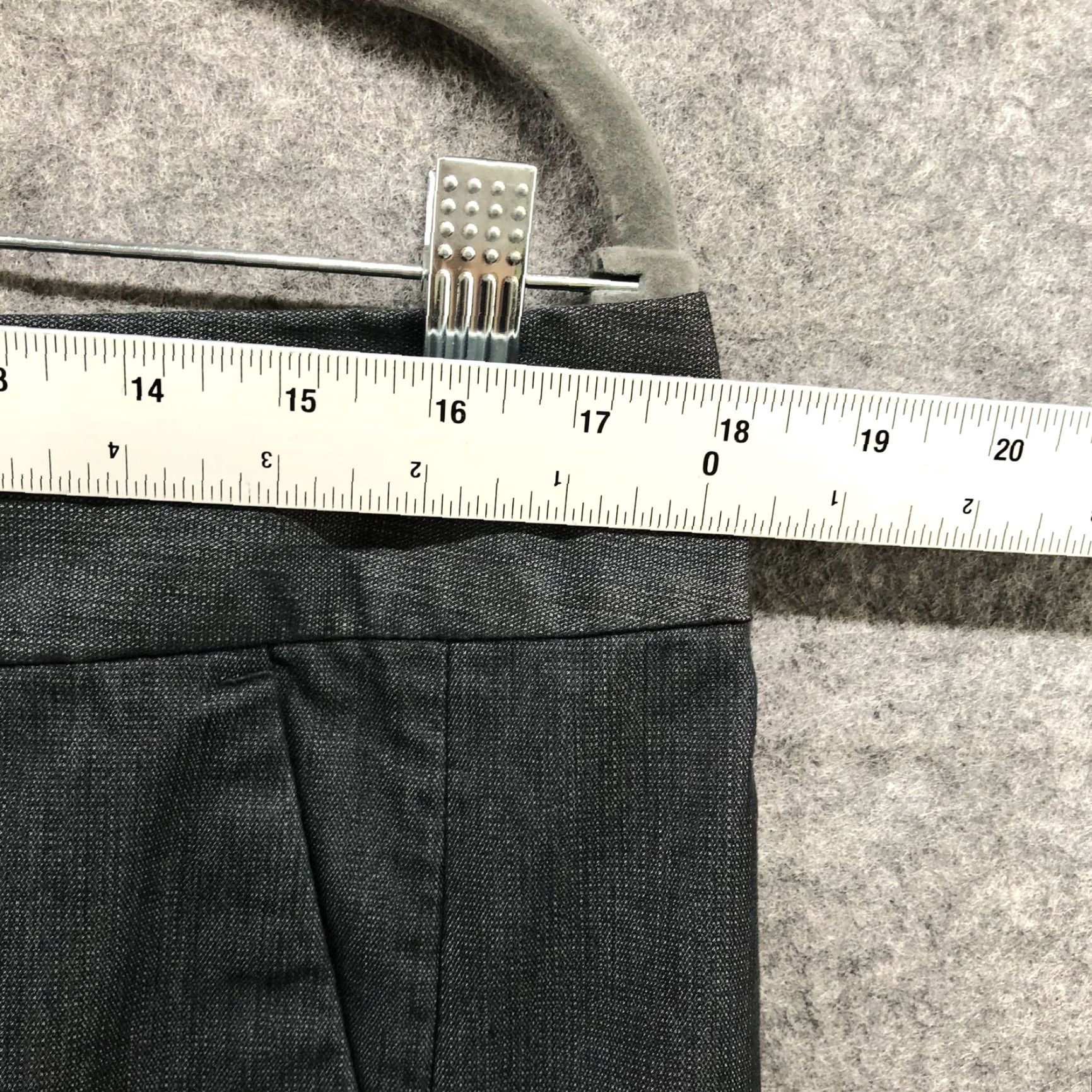 Loft Loft Pencil Skirt Womens Size 14 Gray Pleat Back Skirt Knee Length, Pencil Style, Cotton Blend, Vintage No, Workwear, Formal, Casual, Regular Size 36" / US 14 / IT 50 - 4 Thumbnail