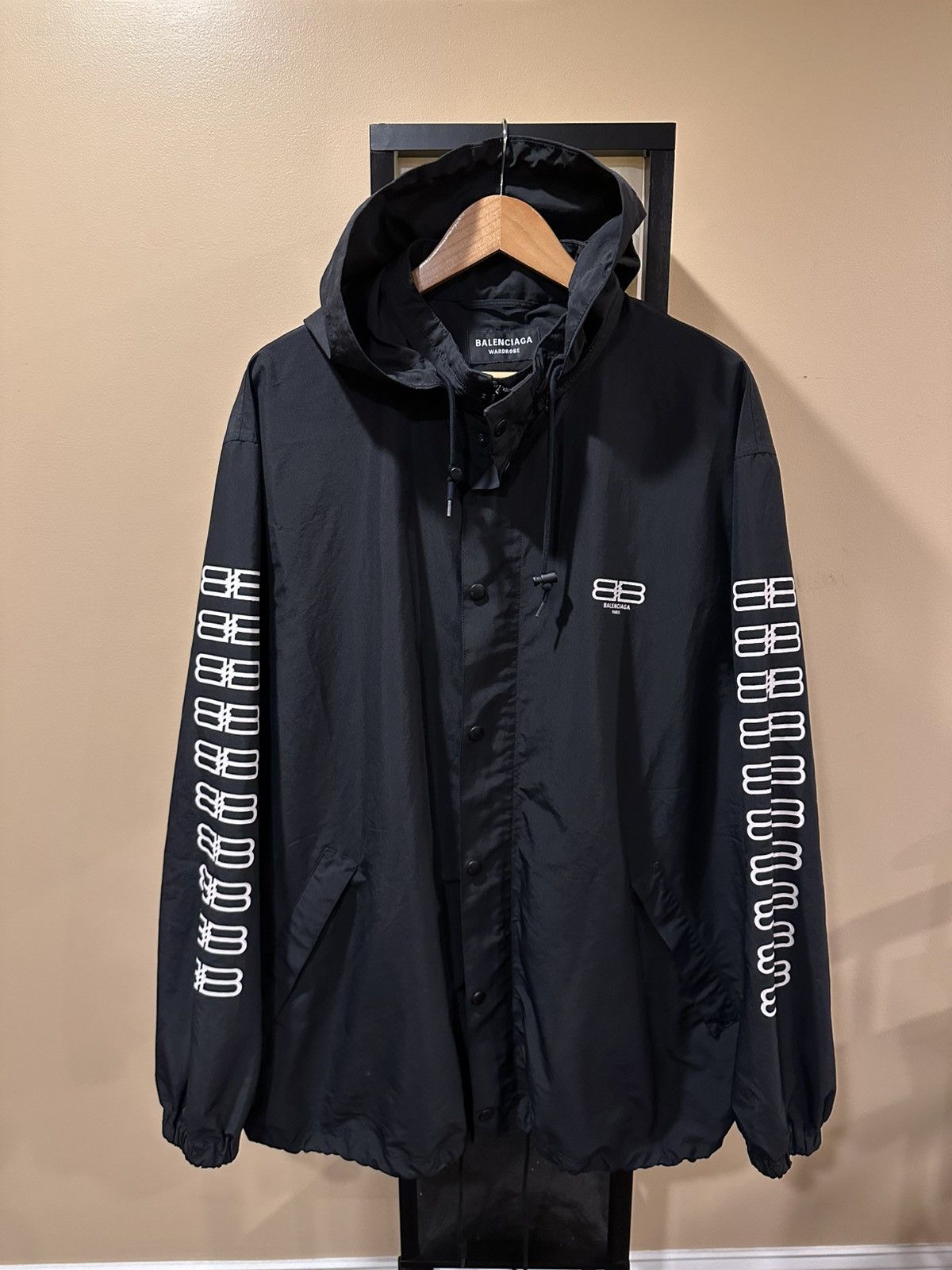 Balenciaga Balenciaga Double BB Icon Arm Print Coaches Black Zip Jacket Size US M / EU 48-50 / 2 - 1 Thumbnail
