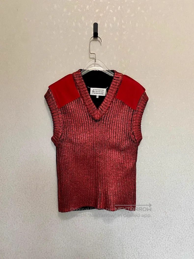Maison Margiela Maison Margiela Knitted sweater with red brushed glue Size US S / EU 44-46 / 1 - 1 Thumbnail