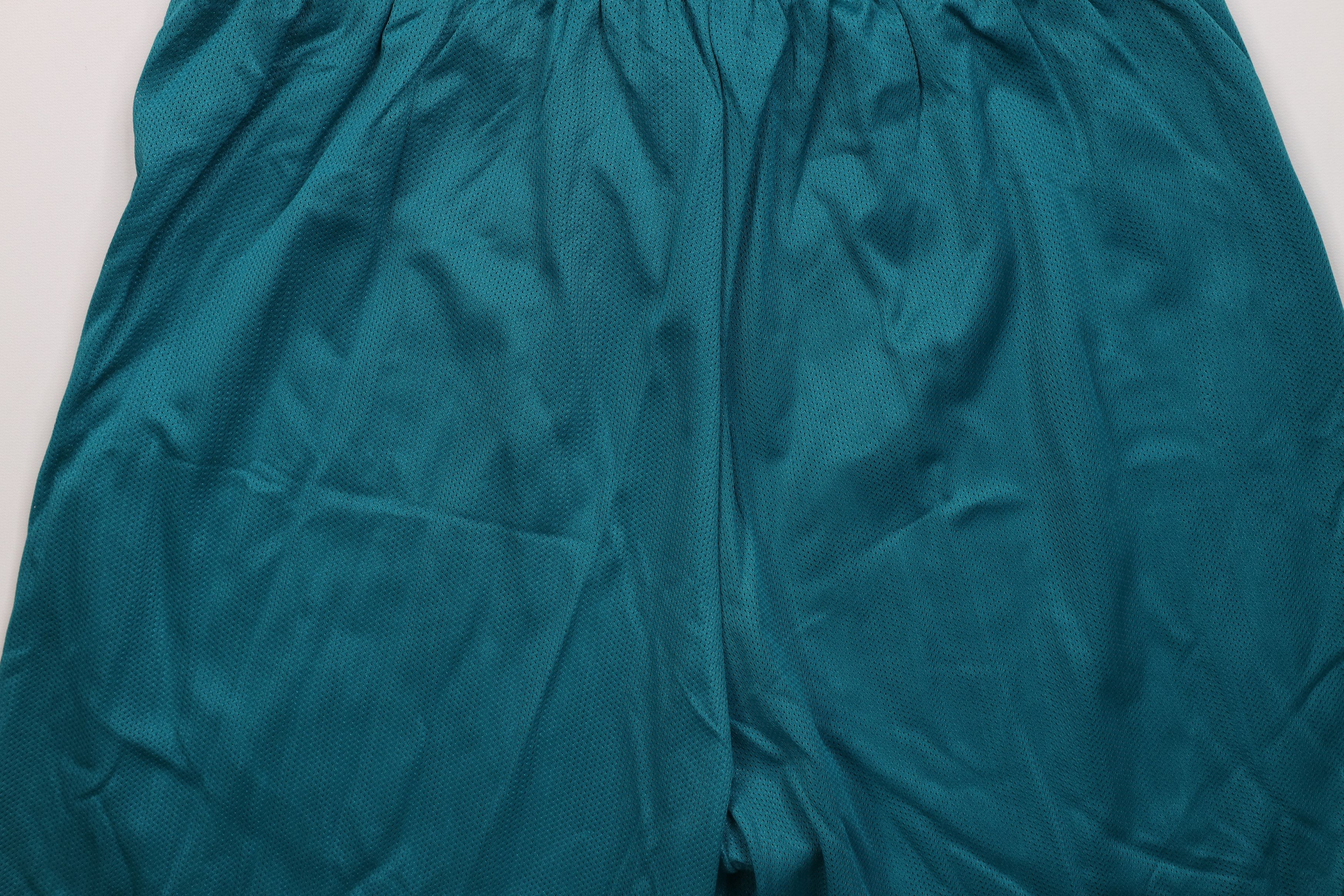 Adidas Deadstock Vintage 90s Adidas Above Knee Mesh Shorts USA Size US 36 / EU 52 - 13 Thumbnail