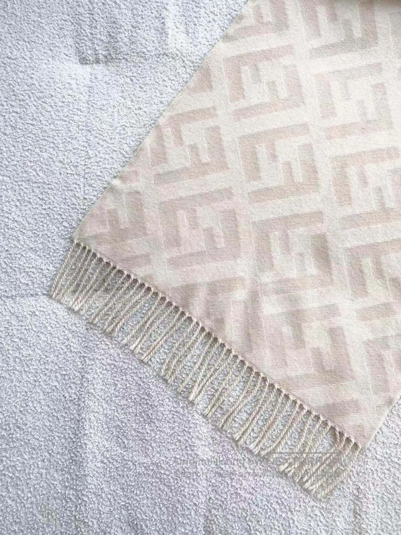 Fendi Fendi Double F full print scarf| Size ONE SIZE - 4 Thumbnail