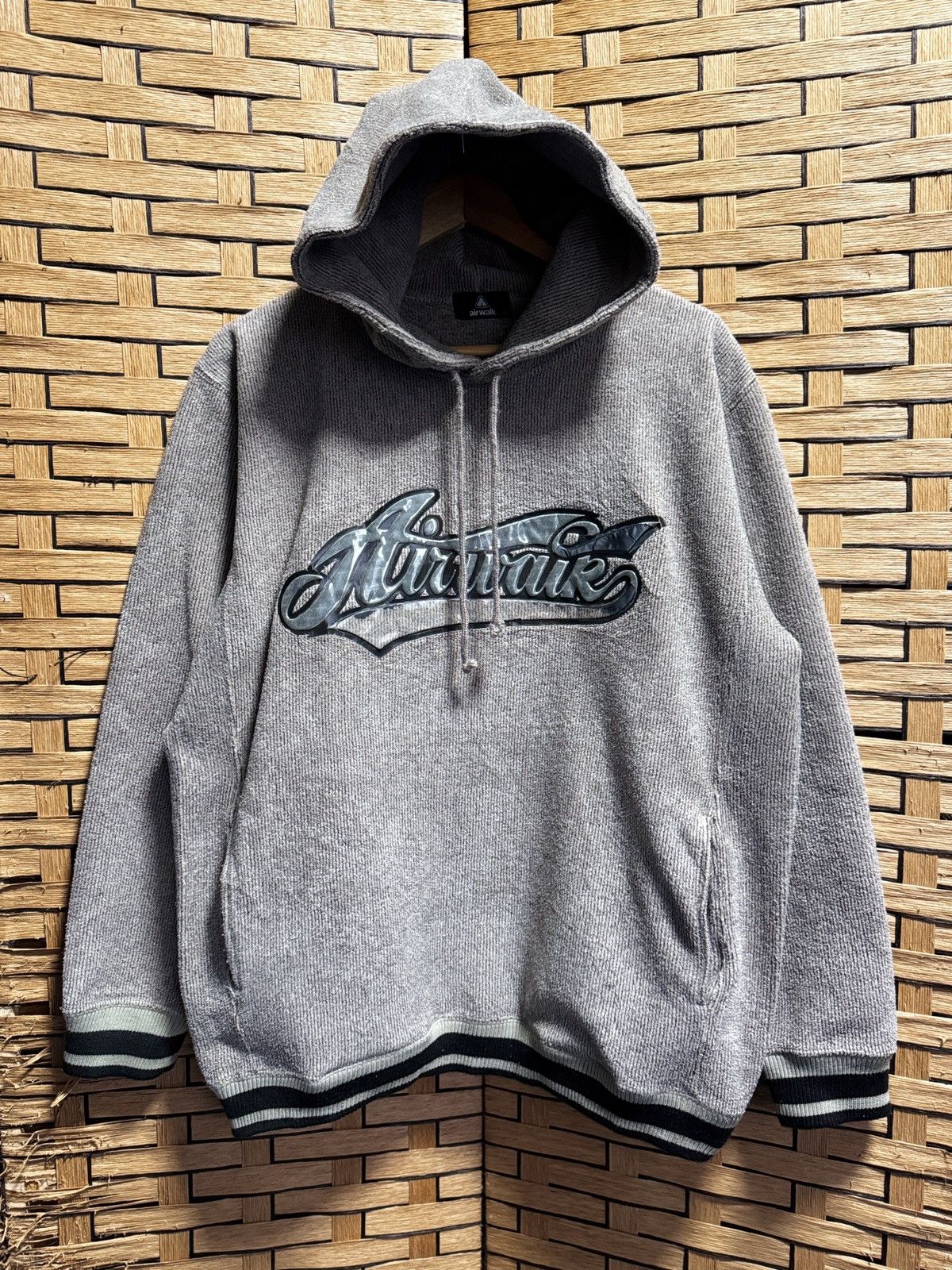 Airwalk × Vintage Vintage Corduroy Airwalk Crewneck Hoodie Size US L / EU 52-54 / 3 - 1 Thumbnail
