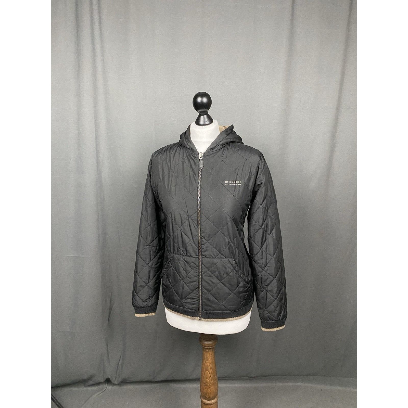 Burberry Burberry Women's Beige Black Quilted Reversible Jacket Size Size M / US 6-8 / IT 42-44 - 3 Thumbnail