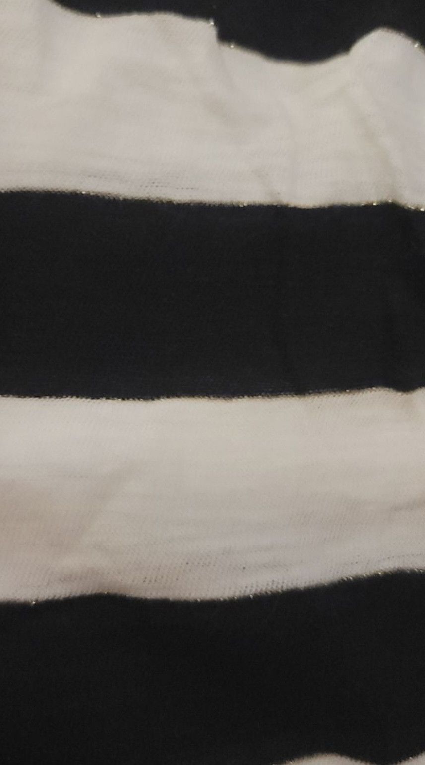 Gap NWT Baby GAP Girl's Black White Gold Stripe Tank 12-18 Mo Size ONE SIZE - 4 Thumbnail