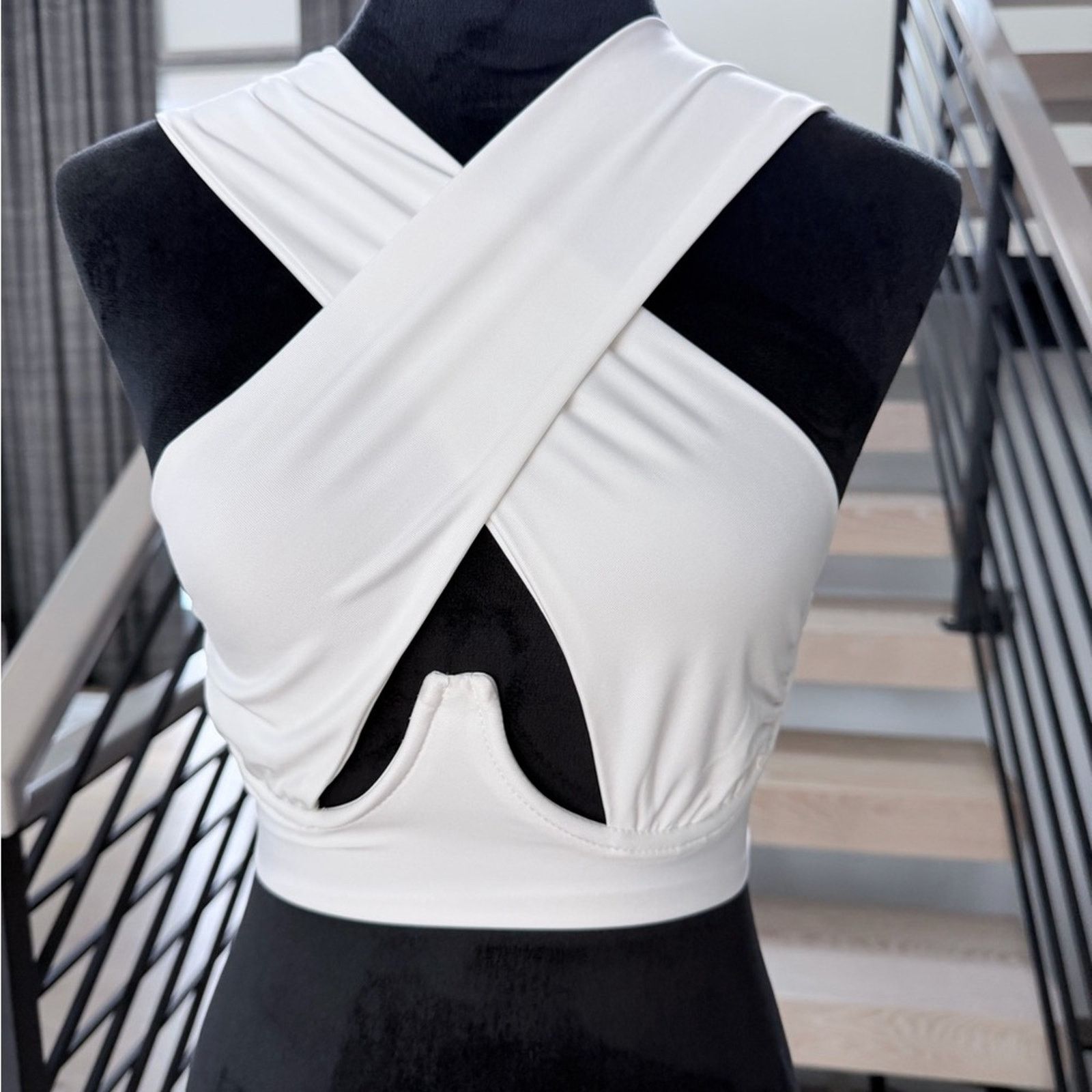 Other New Y2K White Cross-Front Crop Top size S Size S / US 4 / IT 40 - 6 Thumbnail