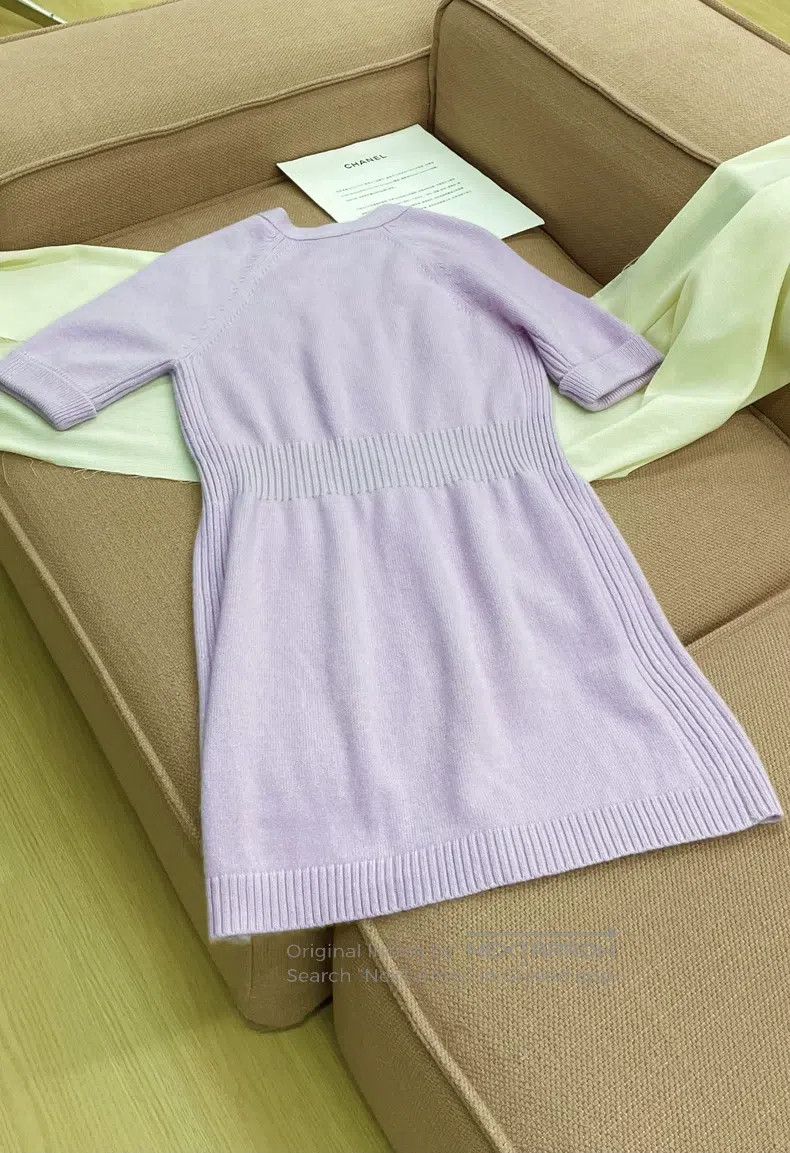 Chanel Chanel Pink and purple V-neck cashmere dress Size XS / US 0-2 / IT 36-38 - 2 Thumbnail