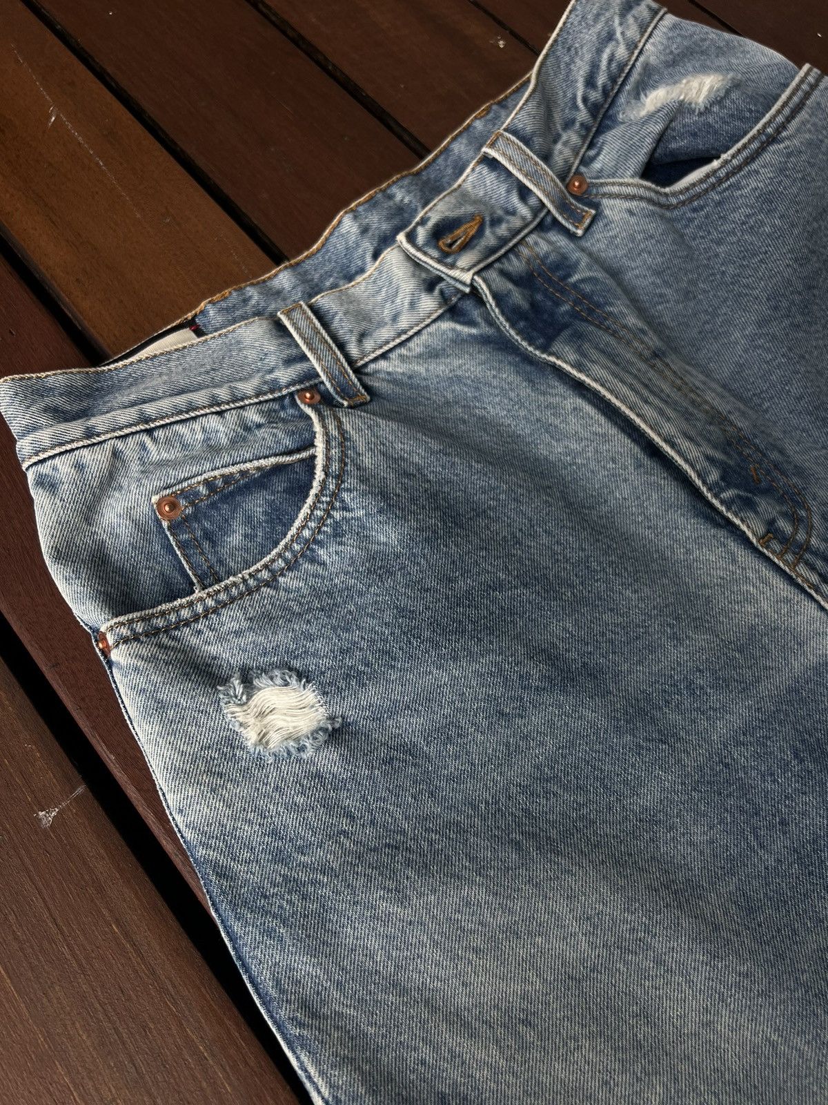 Gucci SS20 Gucci Eco-Bleached Distressed Straight-Leg Jeans Size US 32 / EU 48 - 17 Thumbnail