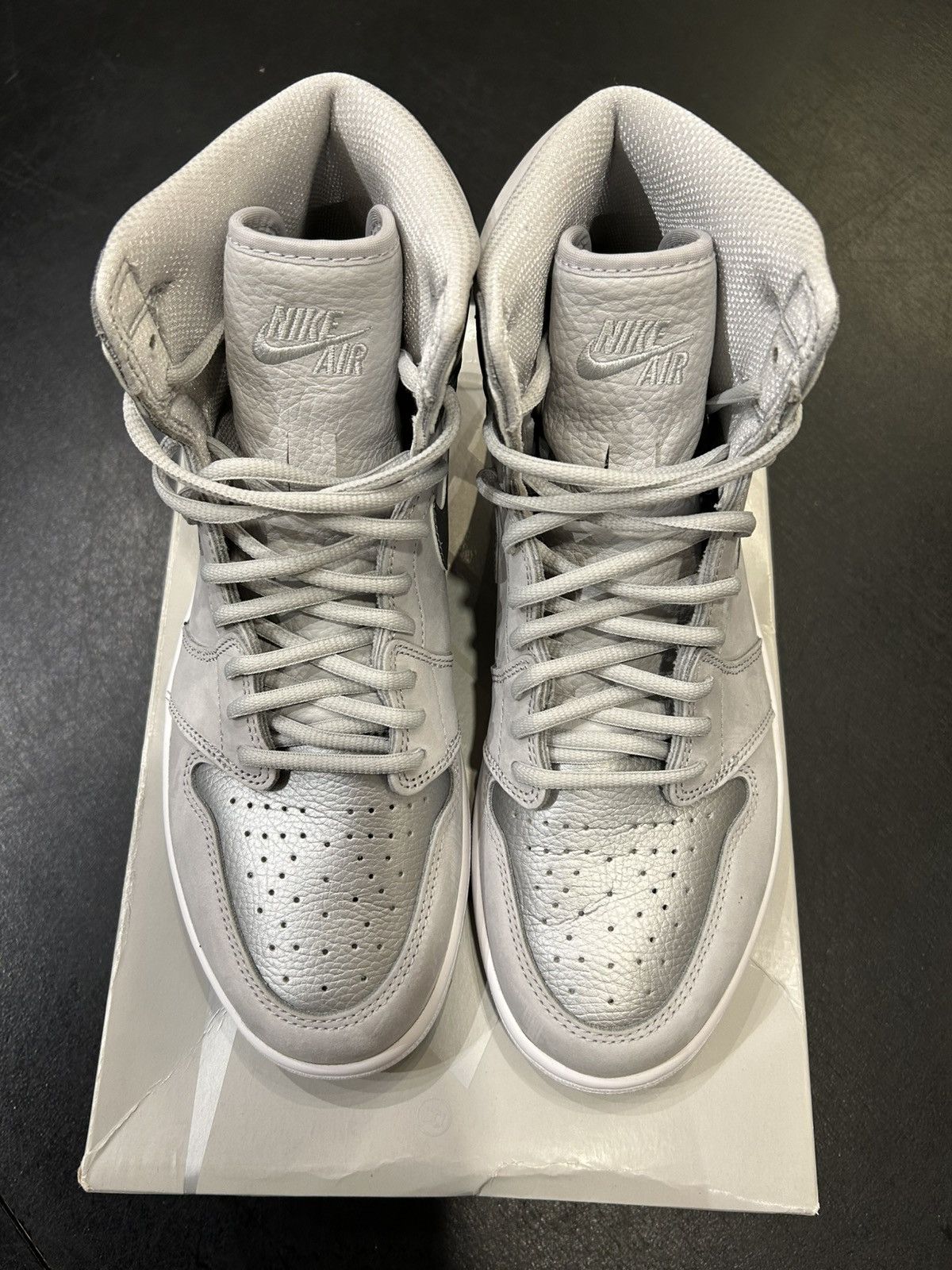 Jordan Brand Jordan 1 Retro High CO.JP Neutral Grey Size US 10.5 / EU 43-44 - 4 Thumbnail