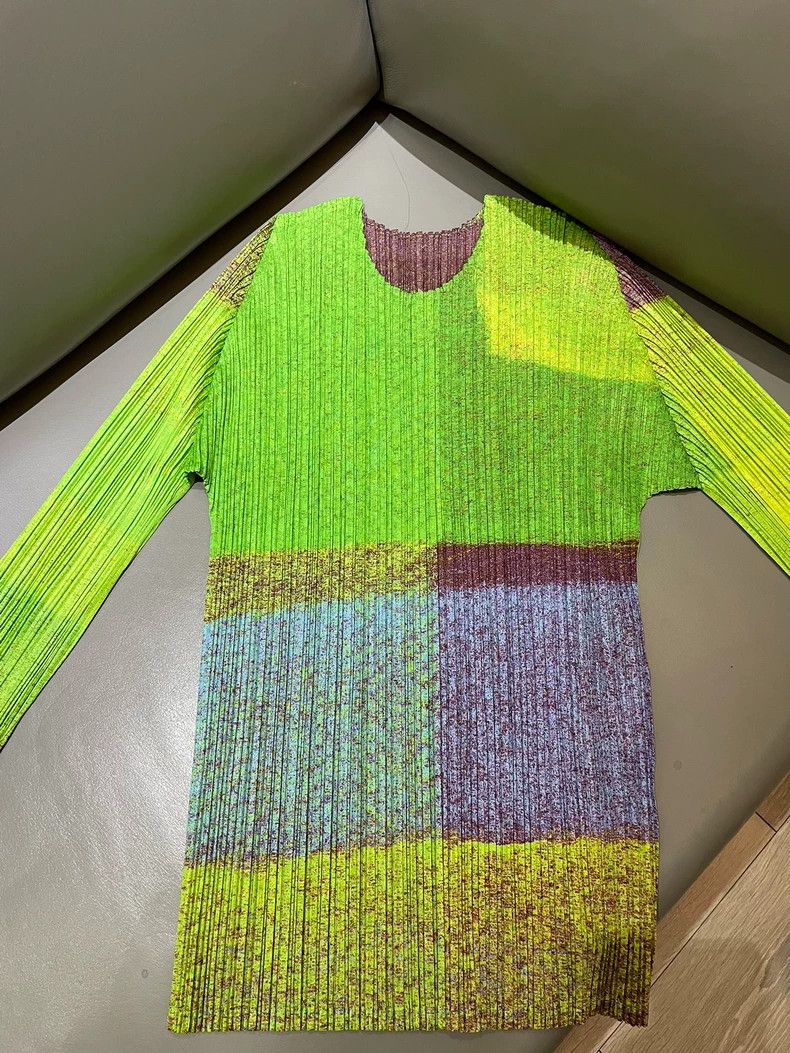 Issey Miyake Issey Miyake size:4 Green pleated long-sleeved shirt Size S / US 4 / IT 40 - 2 Thumbnail