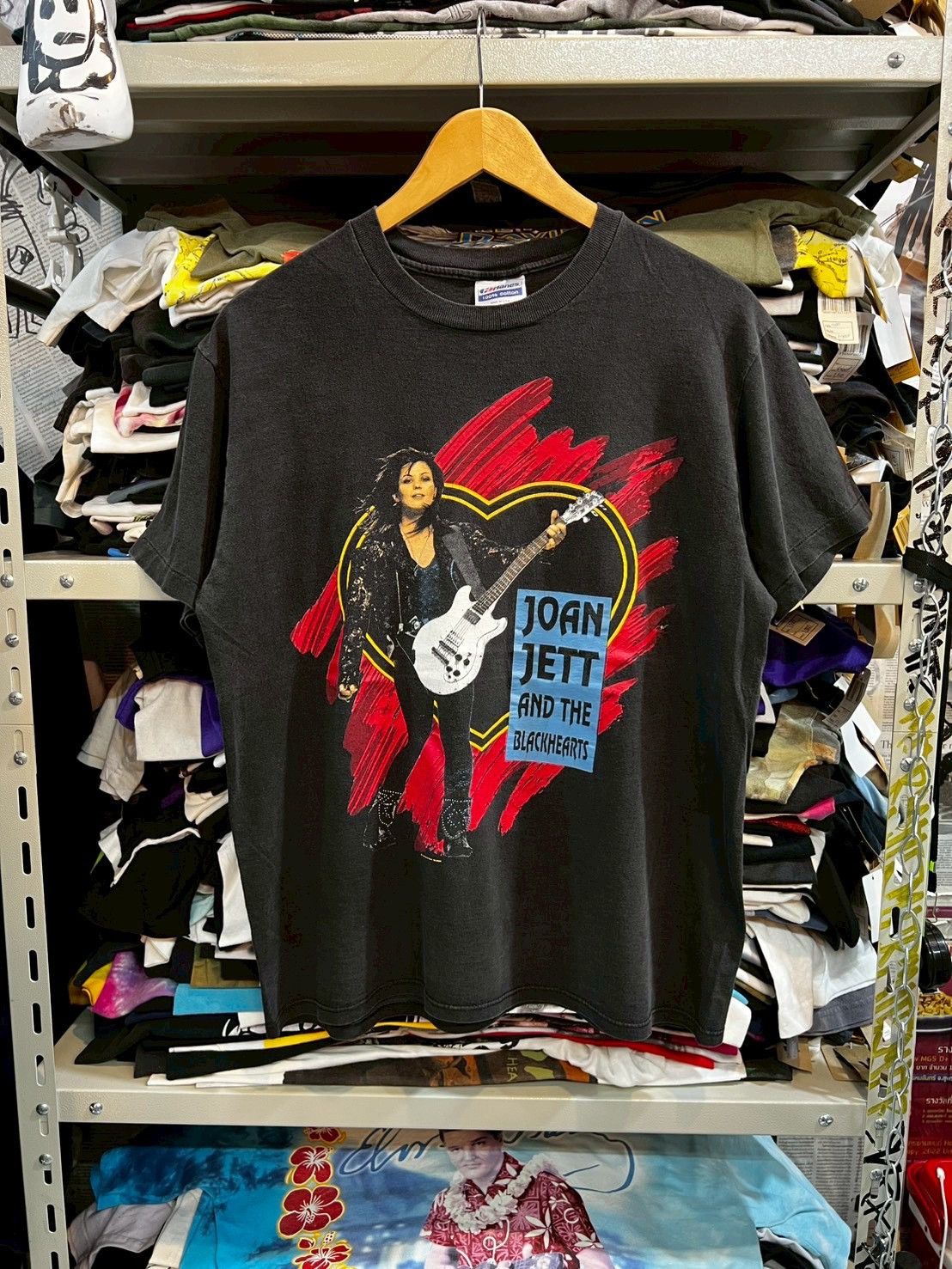 Band Tees Joan Jett 1990’s vintage tee Size US L / EU 52-54 / 3 - 1 Thumbnail