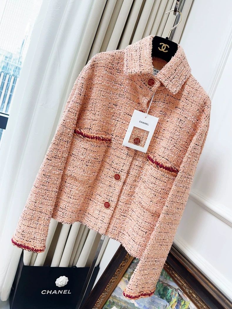 Chanel Chanel 21 Early Spring Orange Pink Burgundy Roll-Edged Sof Size S / US 4 / IT 40 - 1 Thumbnail