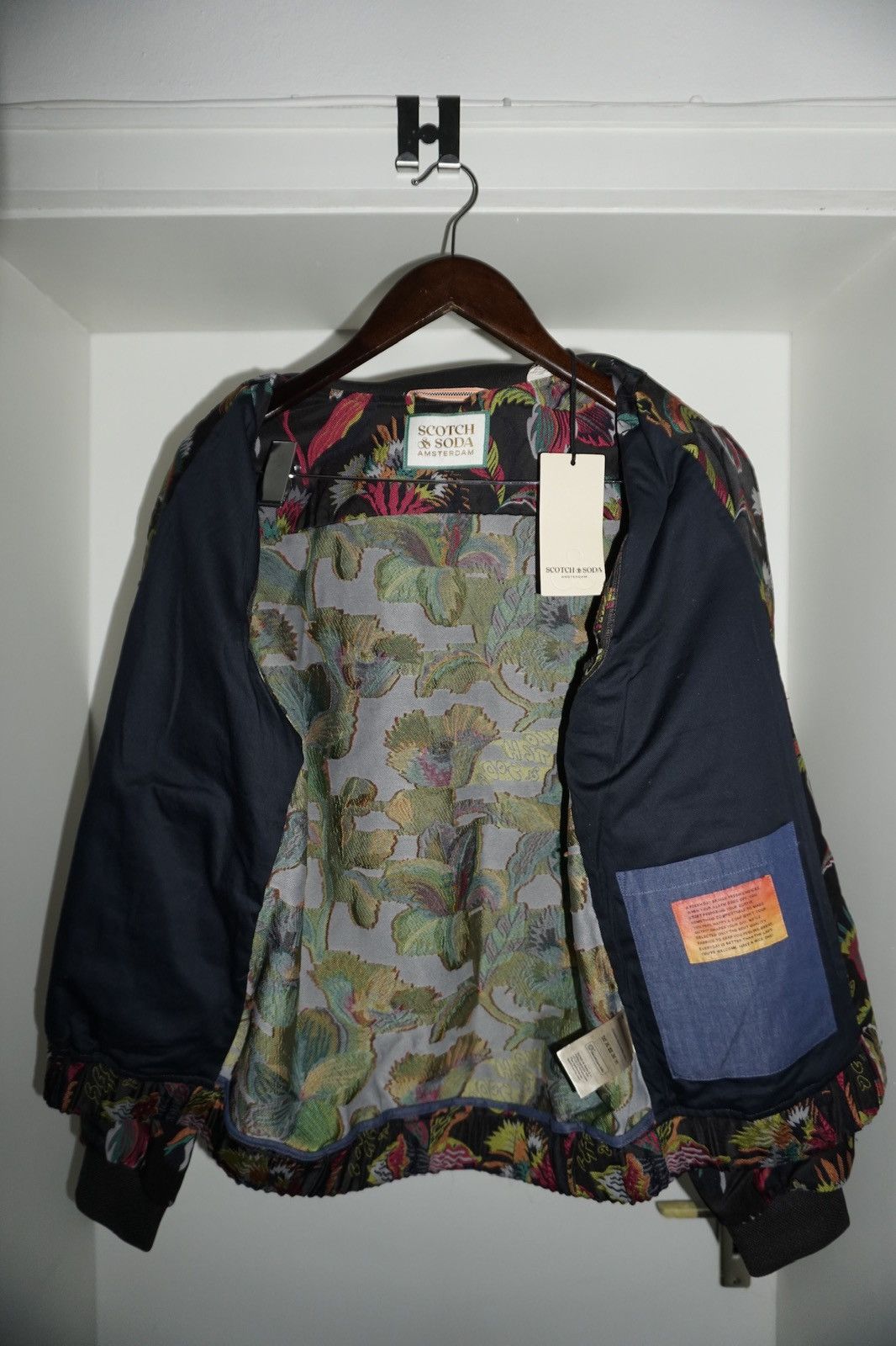 Scotch & Soda Scotch & Soda Jacquard Bomber Jacket Wildflower Chocolate Size US S / EU 44-46 / 1 - 4 Thumbnail
