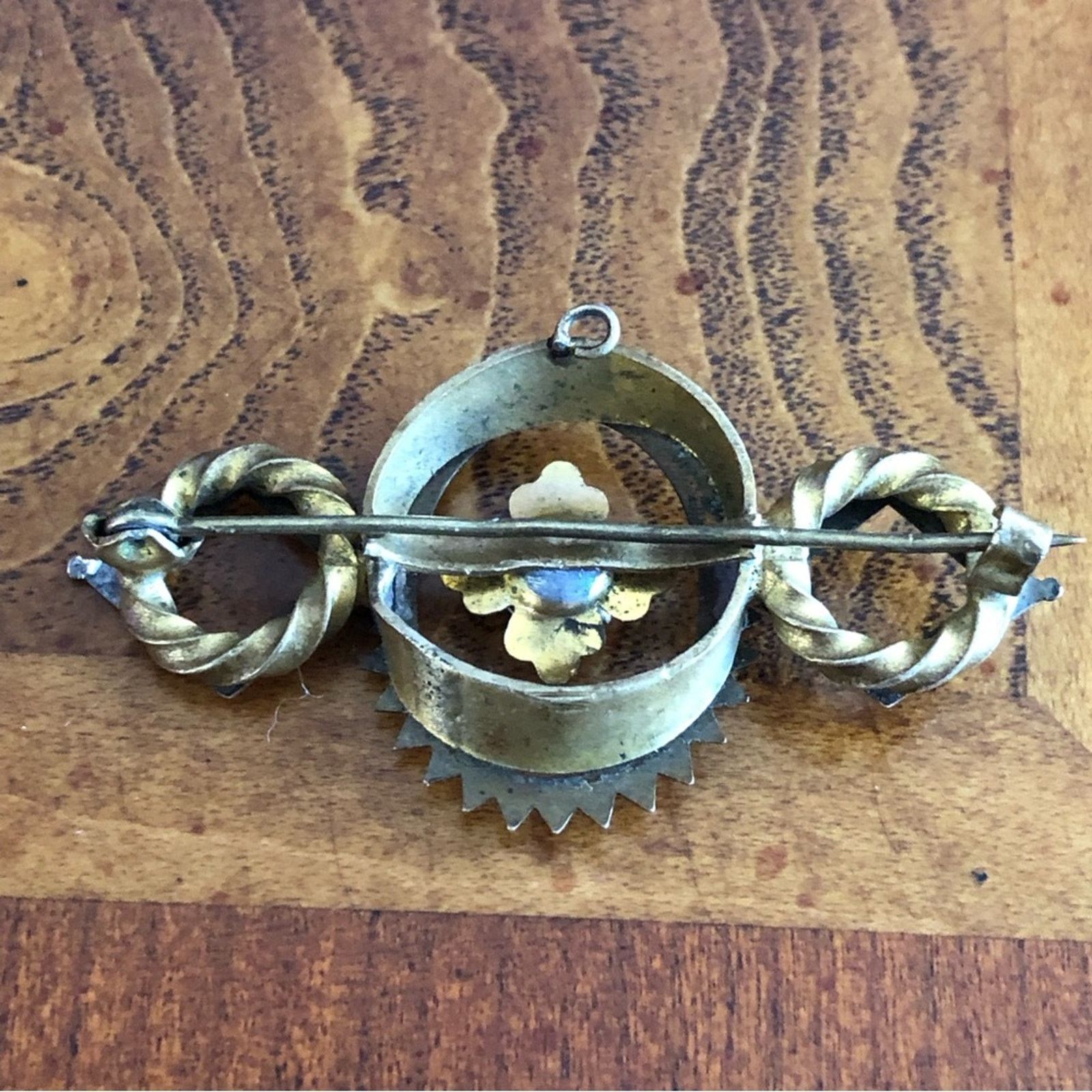 Other Antique Edwardian era Art Nouveau gilt metal c clasp brooch Size ONE SIZE - 2 Thumbnail