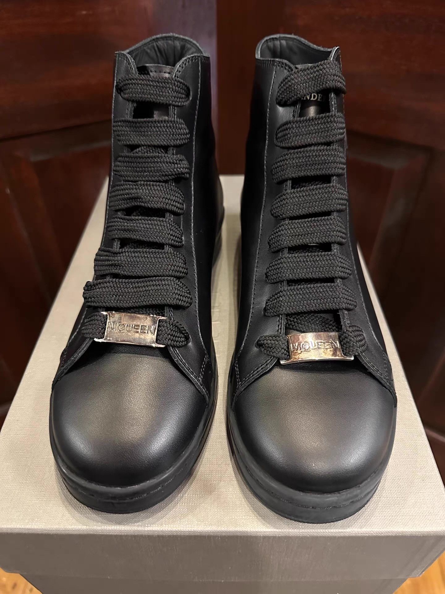 Alexander McQueen Alexander McQueen 16FW Leather‑Patch Mid‑Top Sneakers Ｑ25 Size US 7 / EU 40 - 4 Thumbnail