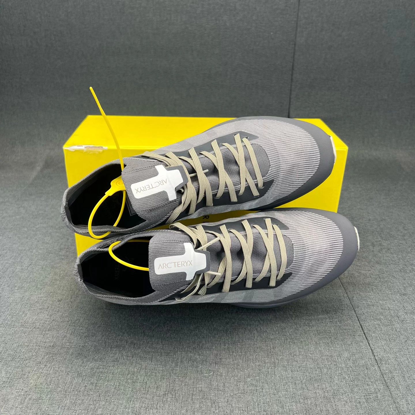 Arc'teryx Arc'teryx Norvan SL 3 Gray Size 42.5 Worn once Size US 9.5 / EU 42-43 - 8 Thumbnail