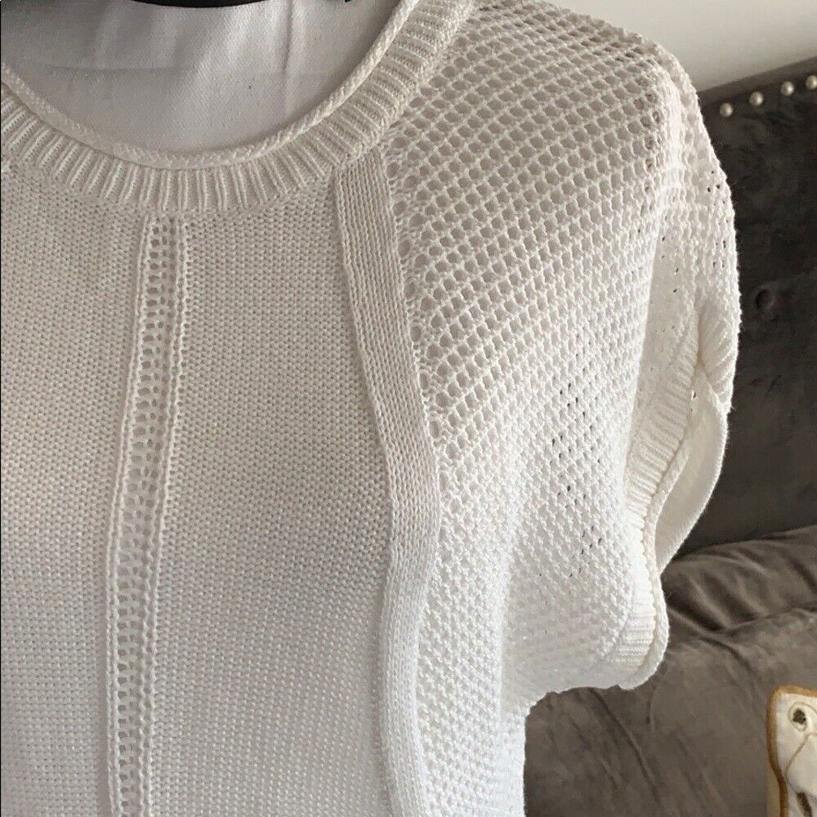 Forever 21 White Knit Asymmetrical Round Neck Short Sleeve Sweater S Size S / US 4 / IT 40 - 3 Thumbnail