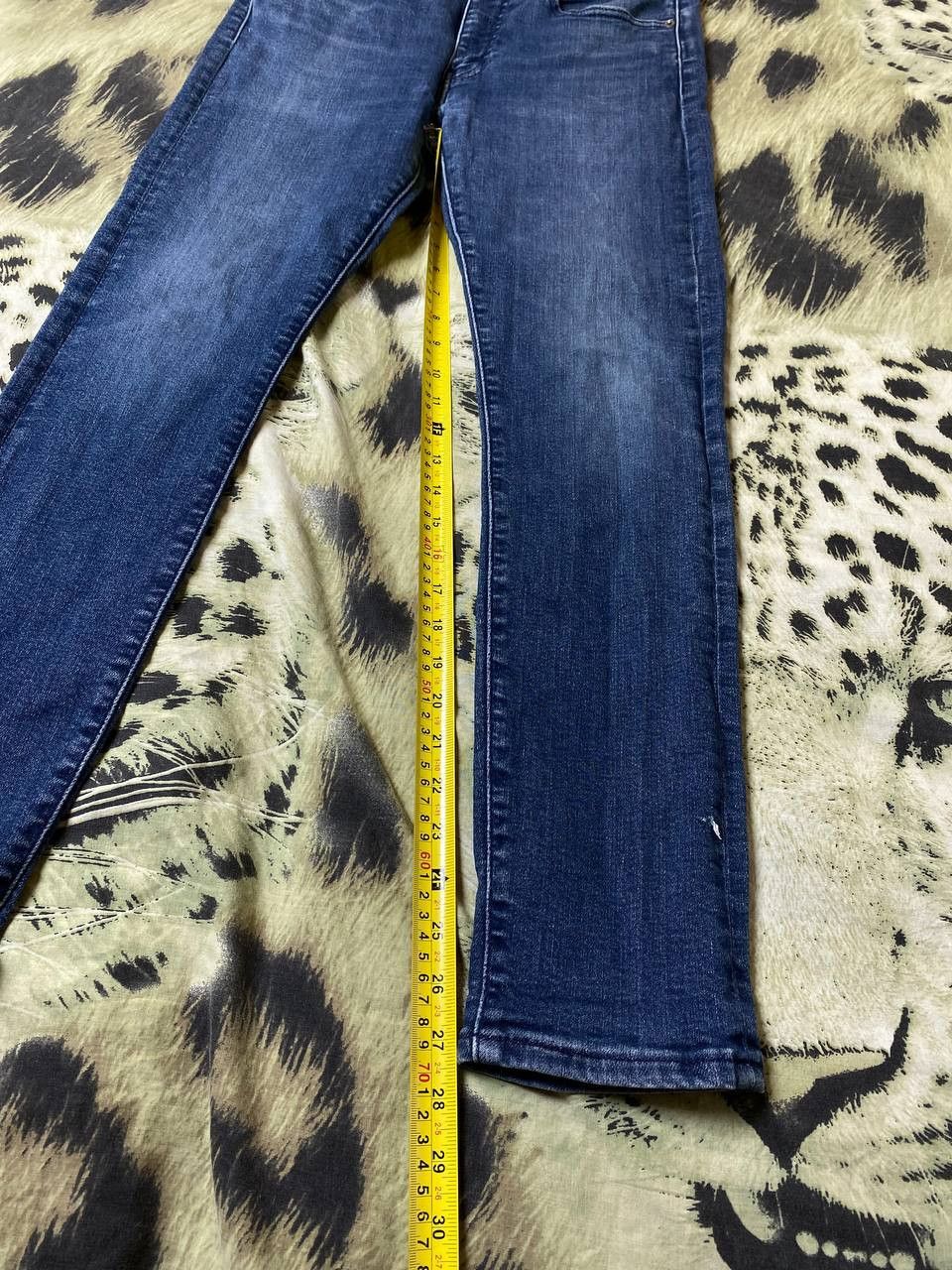 Levi's × Vintage Vintage Levi’s 519 Faded Distressed Jeans Size US 31 - 6 Thumbnail
