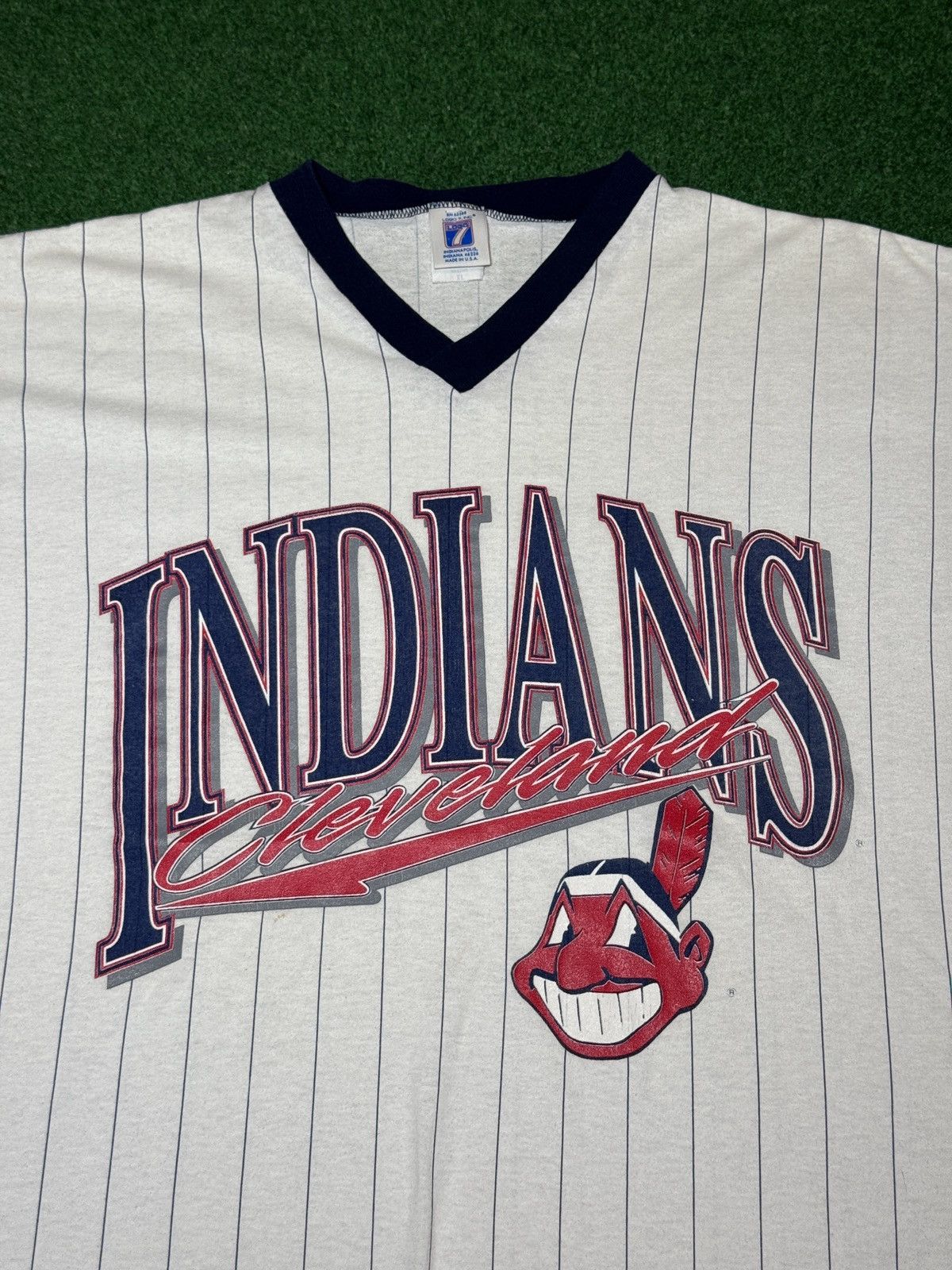 Logo 7 Vintage 90s Cleveland Indians Logo 7 Pinstriped T Shirt Size US L / EU 52-54 / 3 - 2 Thumbnail