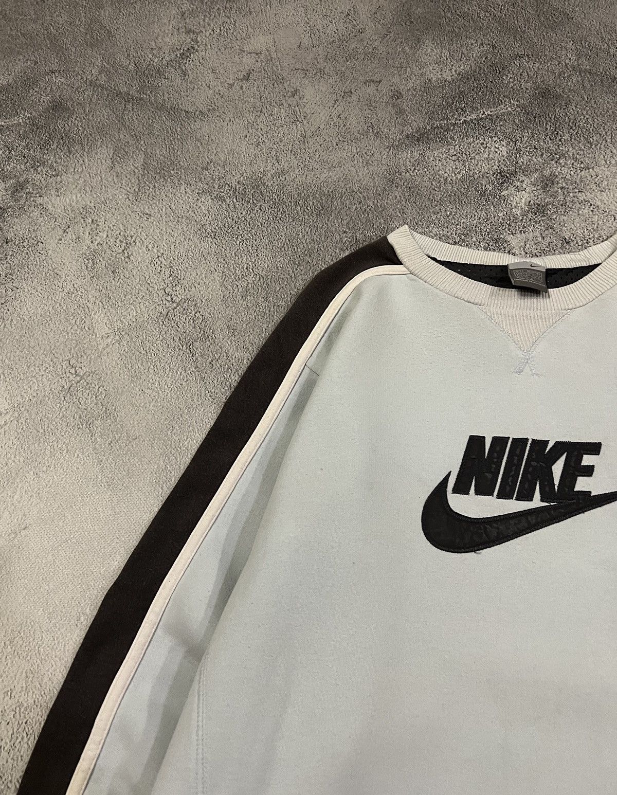Nike × Vintage Vintage Y2k Nike Big Logo Sweatshirt 00’s Light Blue Size US L / EU 52-54 / 3 - 9 Thumbnail