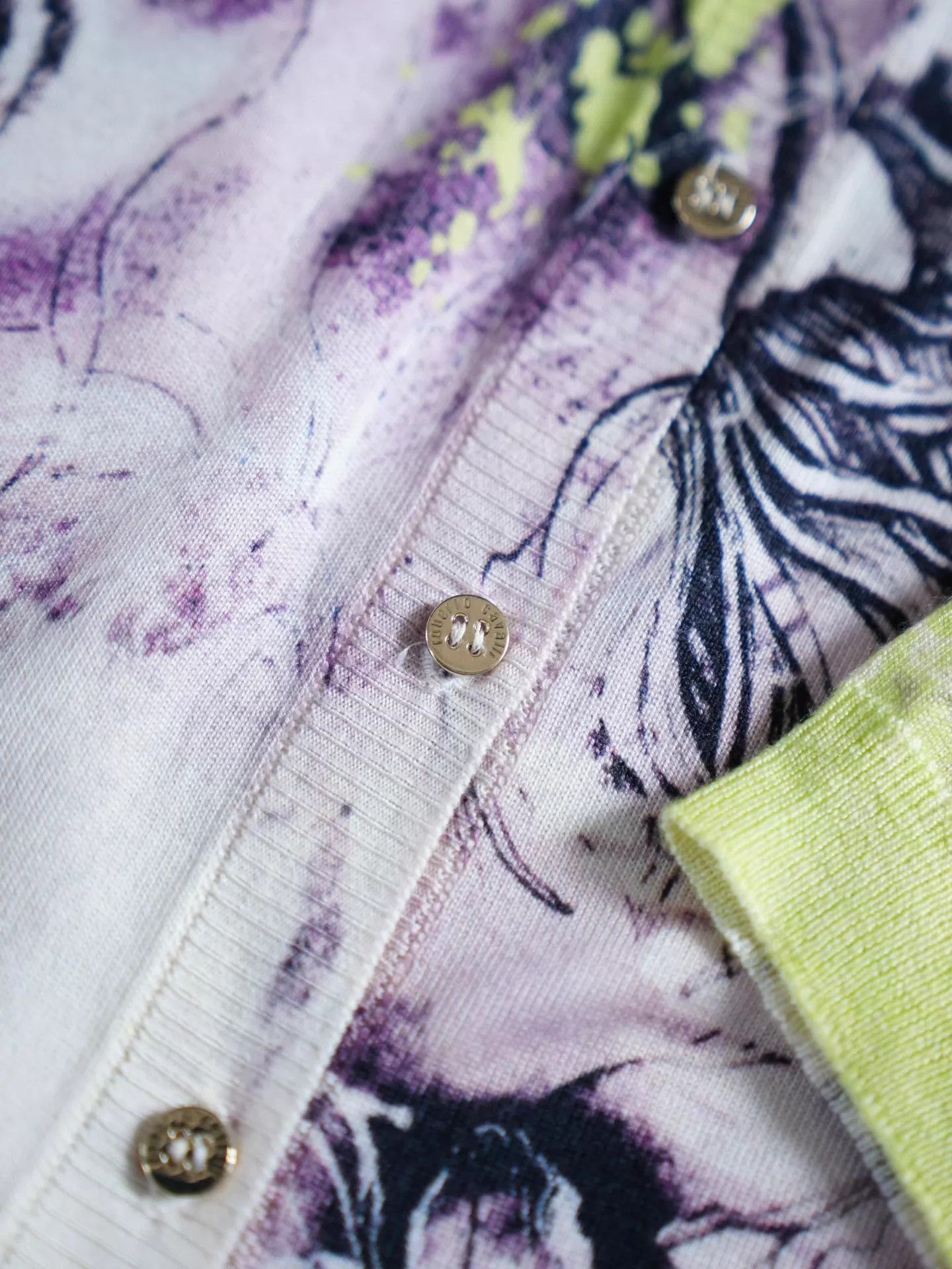 Roberto Cavalli Roberto Cavalli Silk-Wool Printed Vest-Cardigan Italy 40 Size S / US 4 / IT 40 - 5 Thumbnail