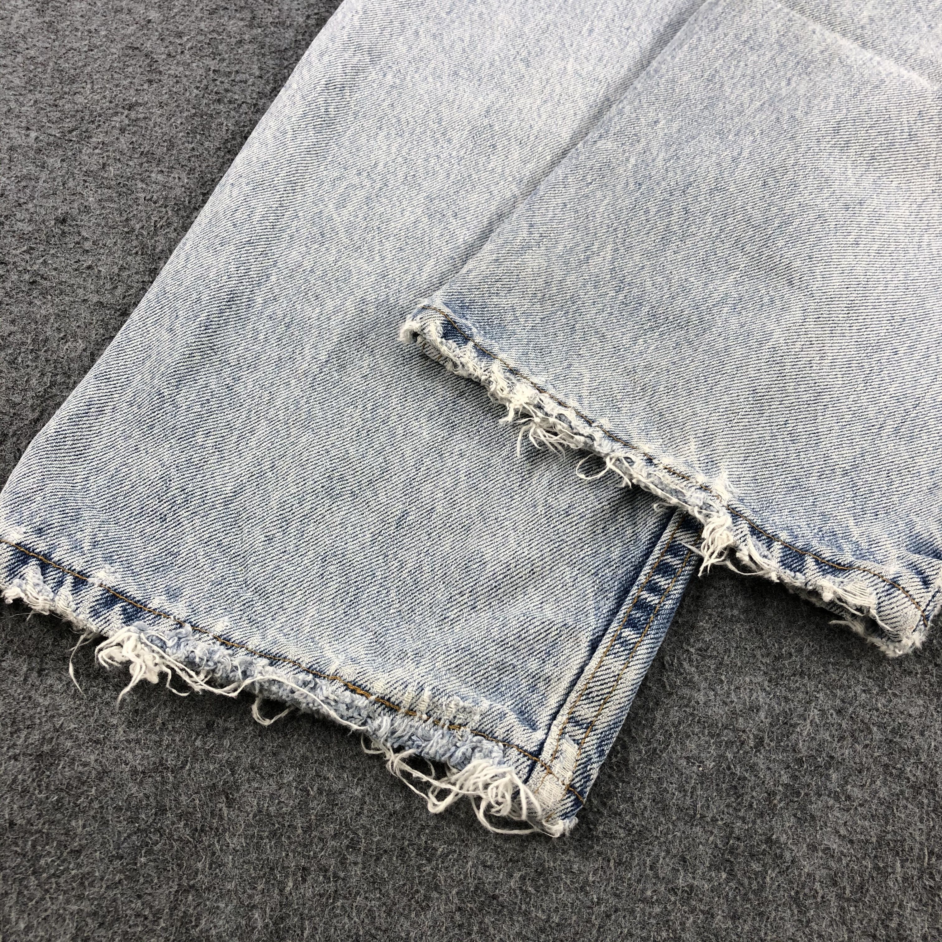 Levi's Vintage 90s Light Wash Levis 550 Jeans-J2188 Size US 33 - 5 Thumbnail